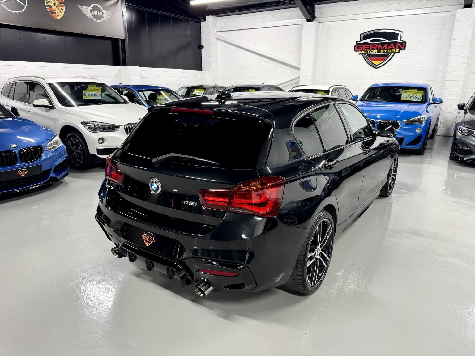 BMW 1 Series view 17