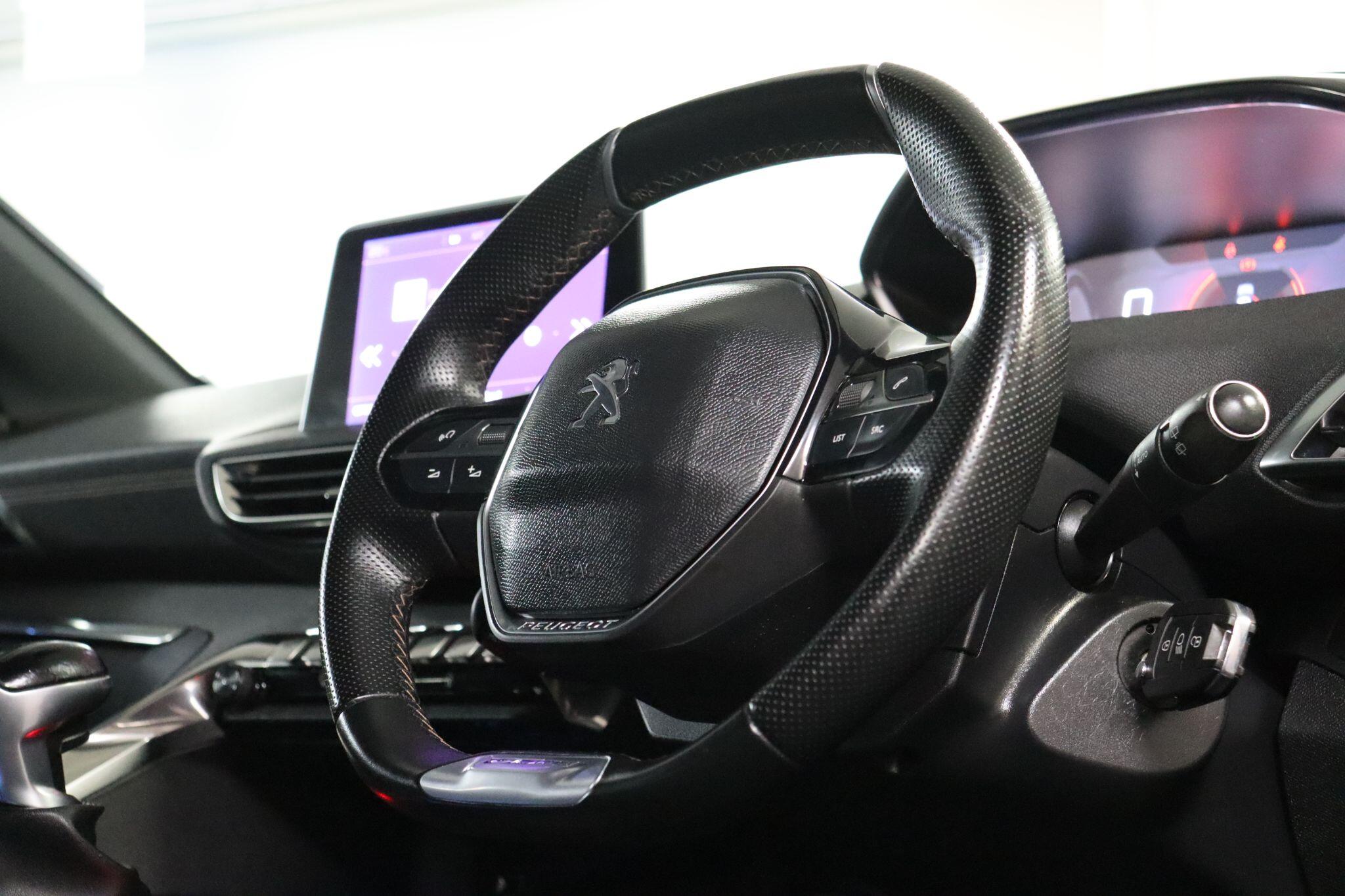 Peugeot 3008 view 12