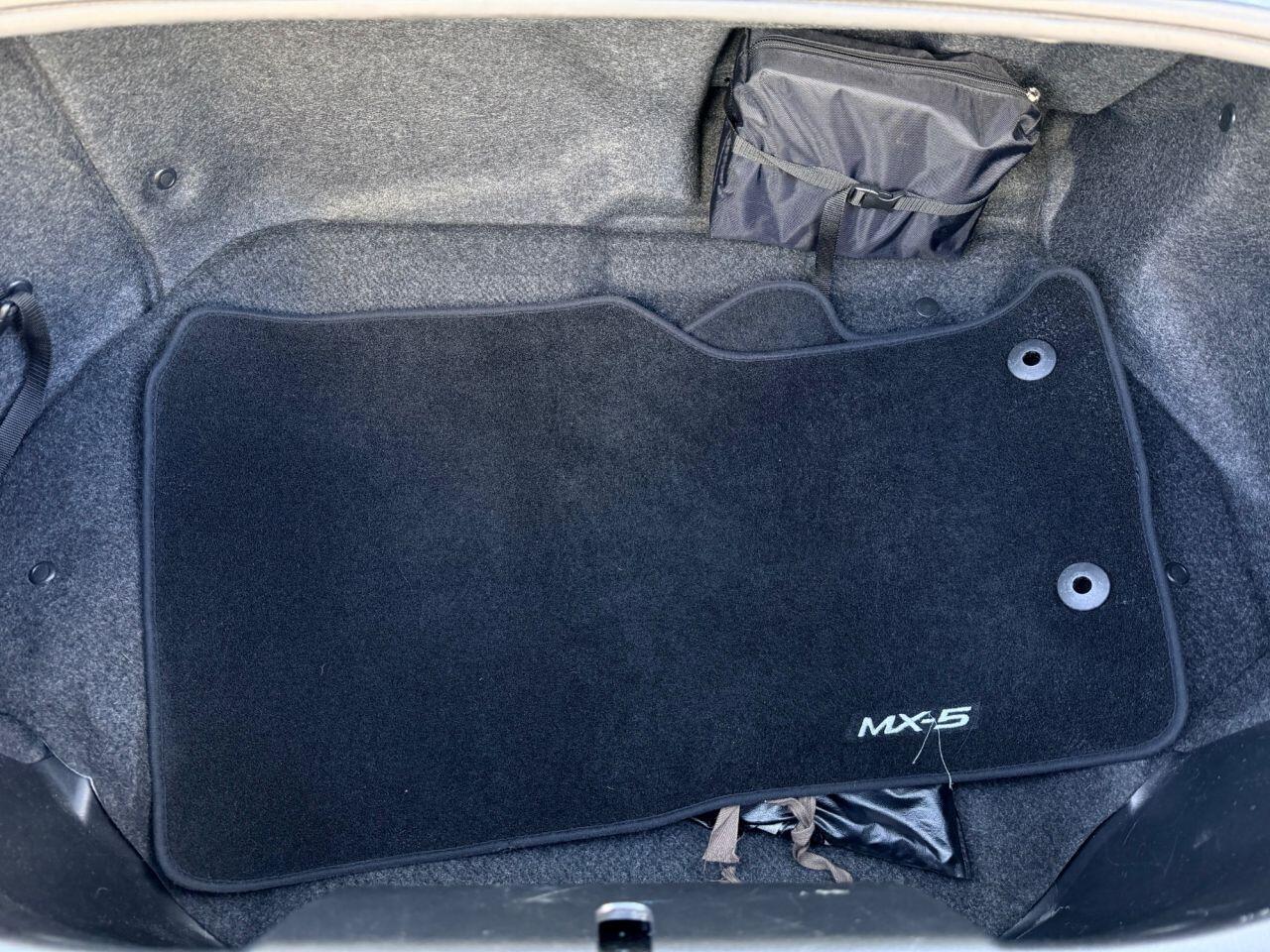 Mazda MX-5 view 20