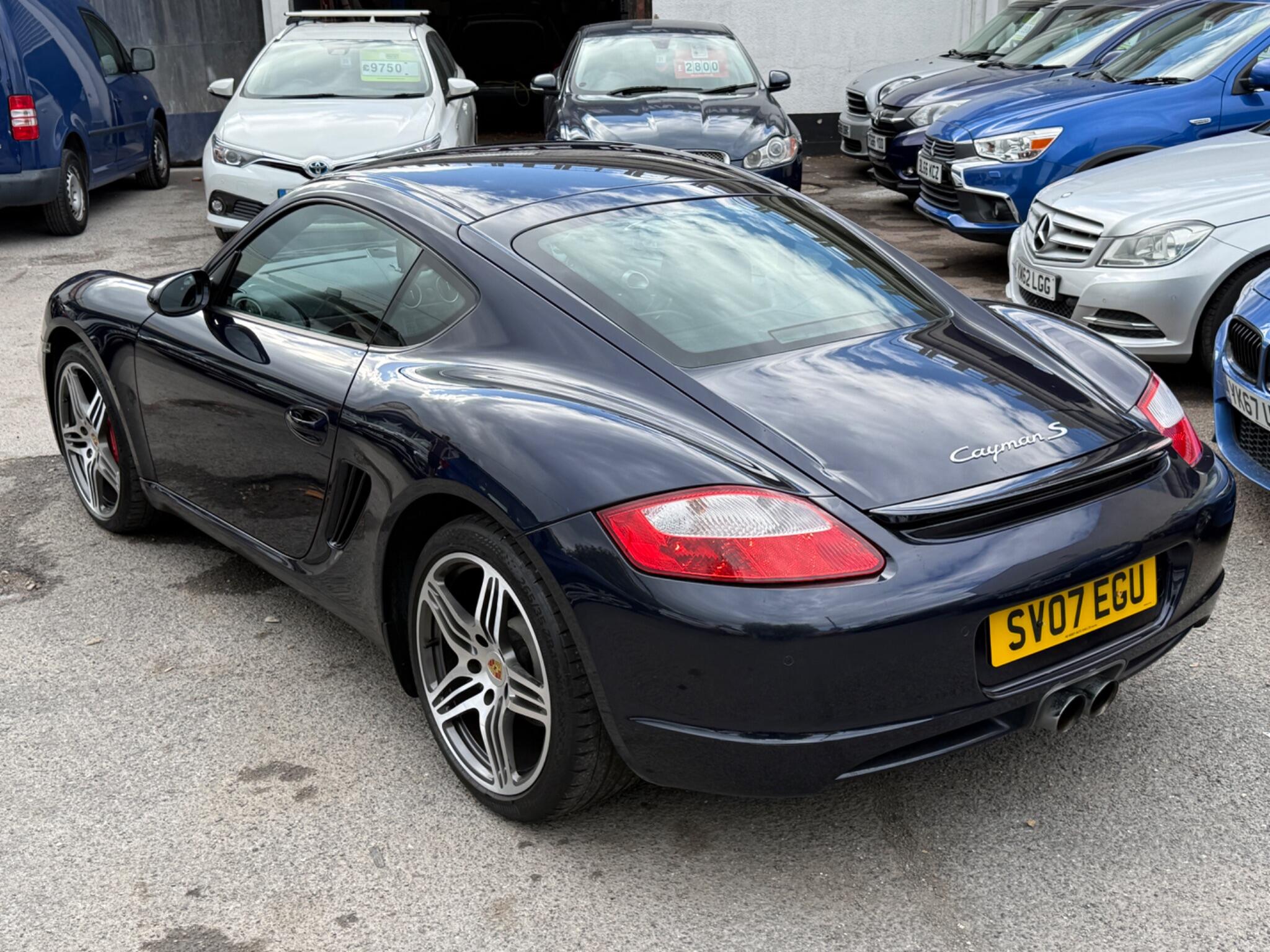 Porsche Cayman - Image 11