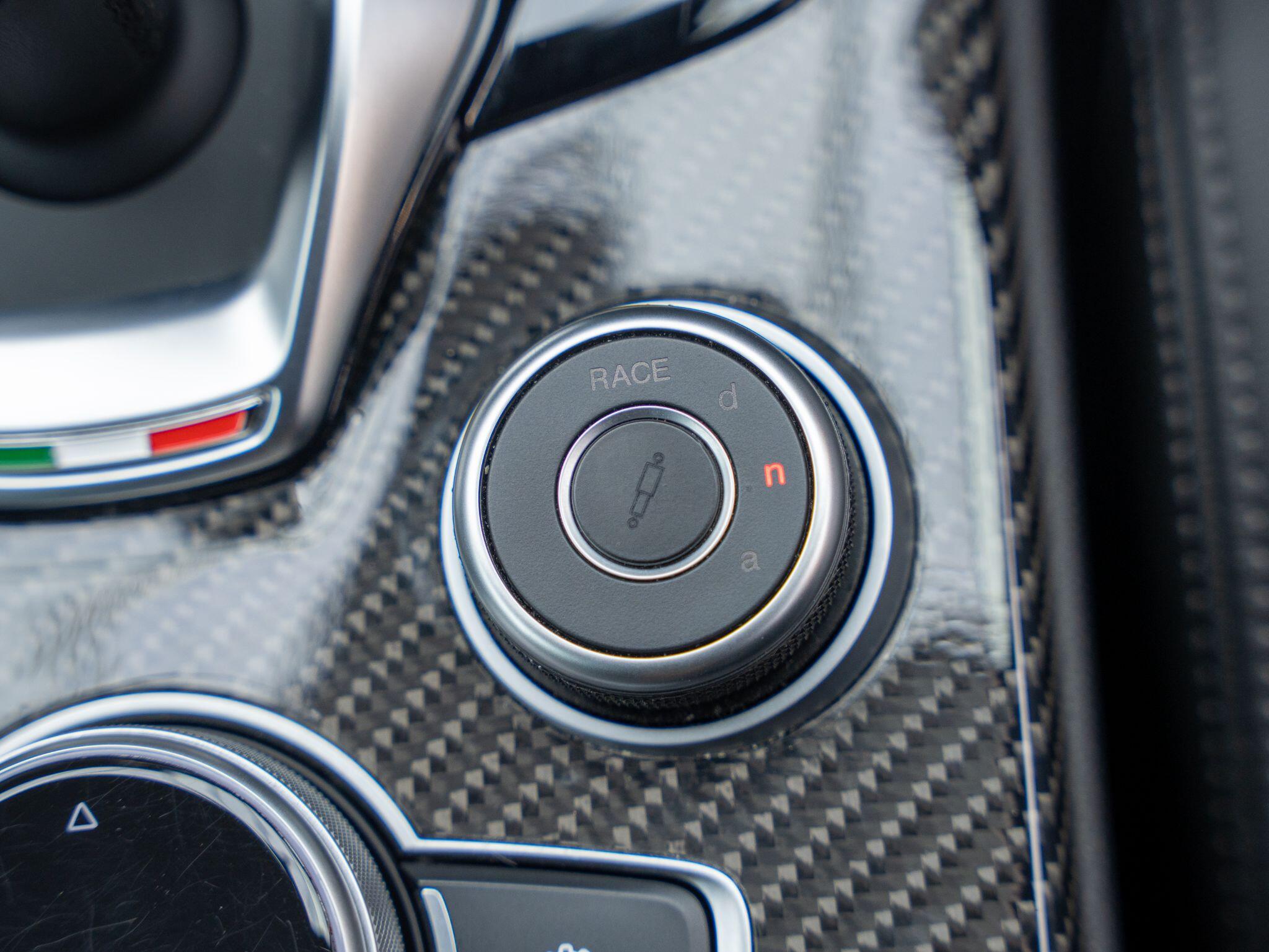 Alfa Romeo Stelvio view 29