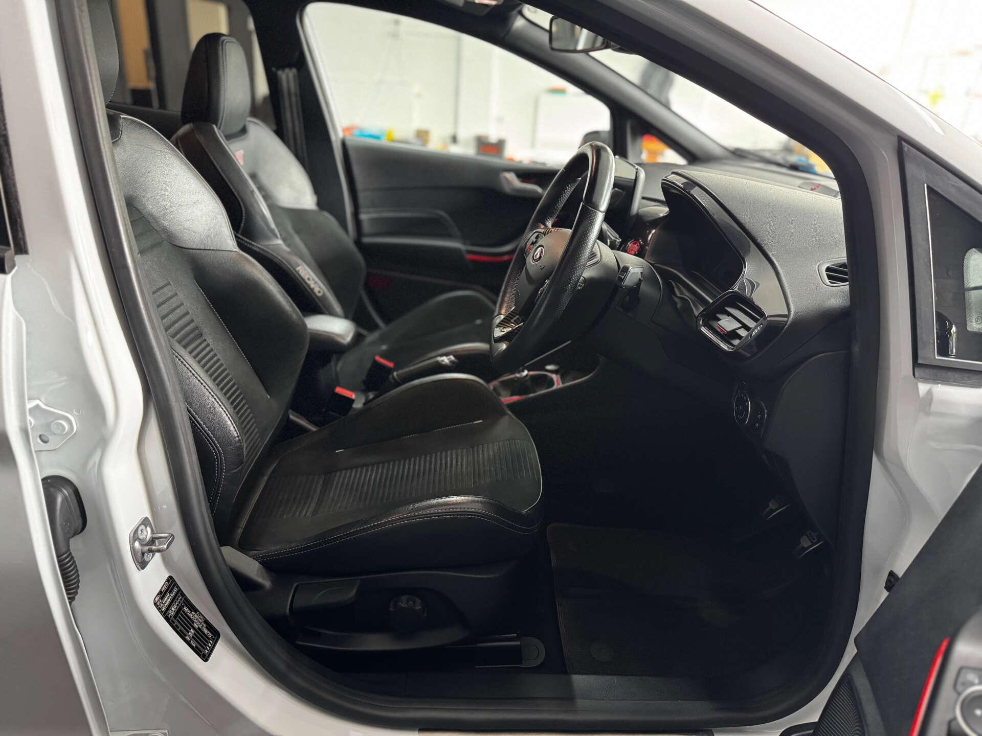 Ford Fiesta view 33