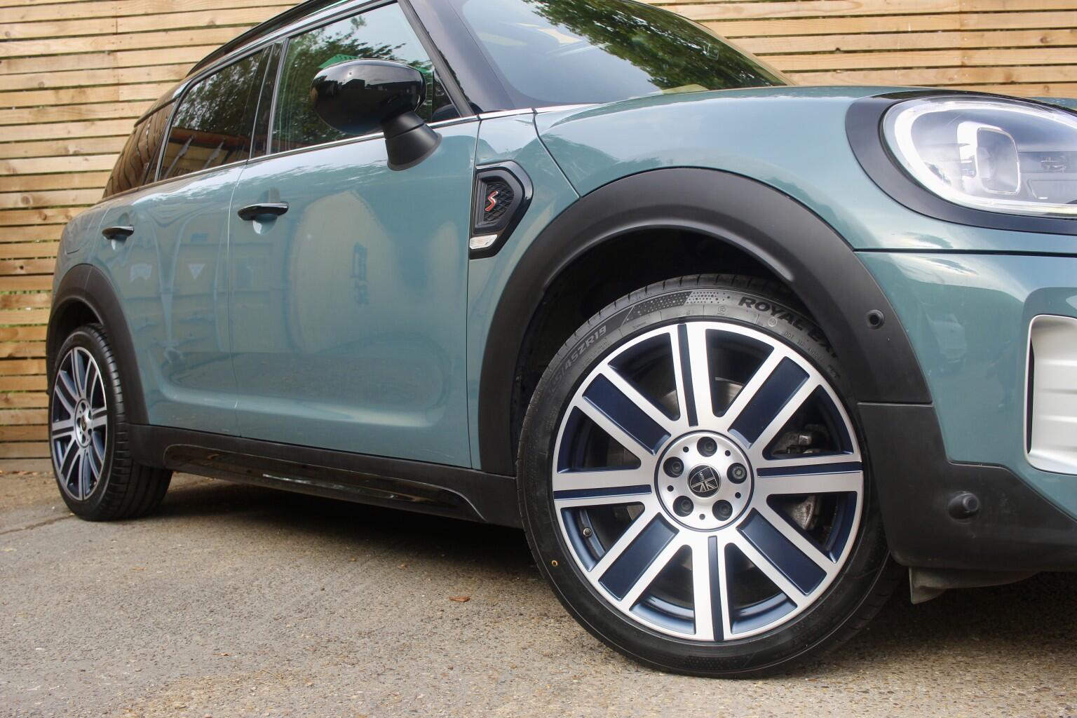 Mini Countryman view 40