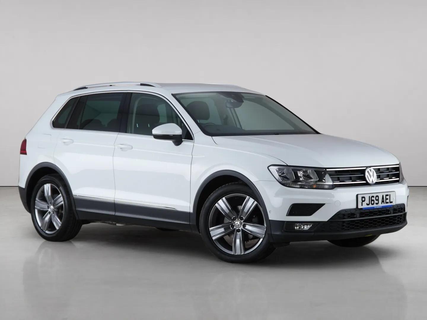 2019 Volkswagen Tiguan in White for sale