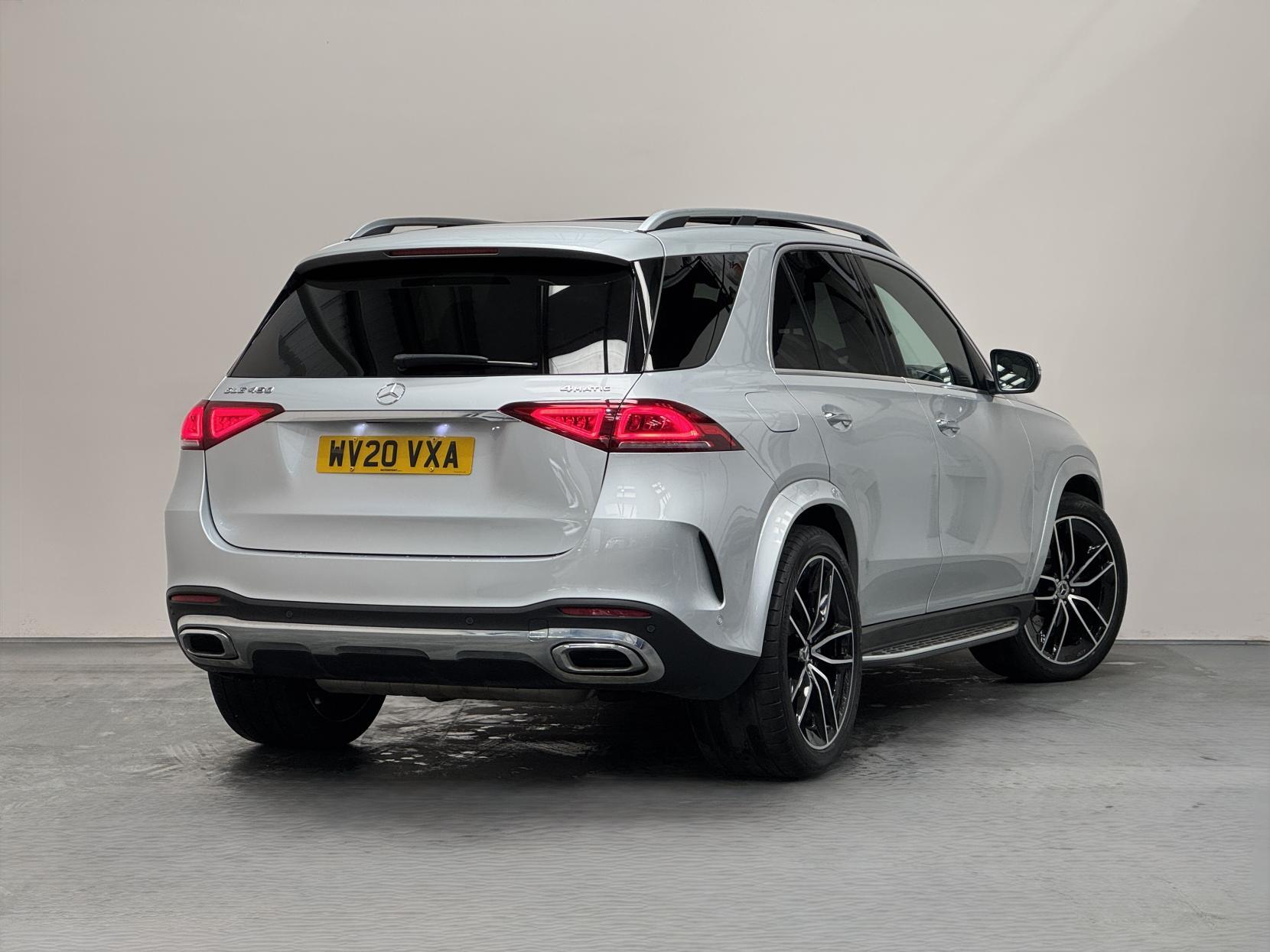 Mercedes-Benz Gle view 19