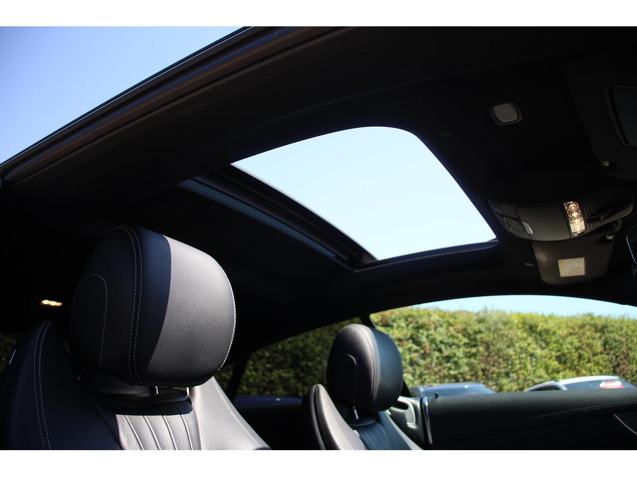 Mercedes-Benz E Class view 35