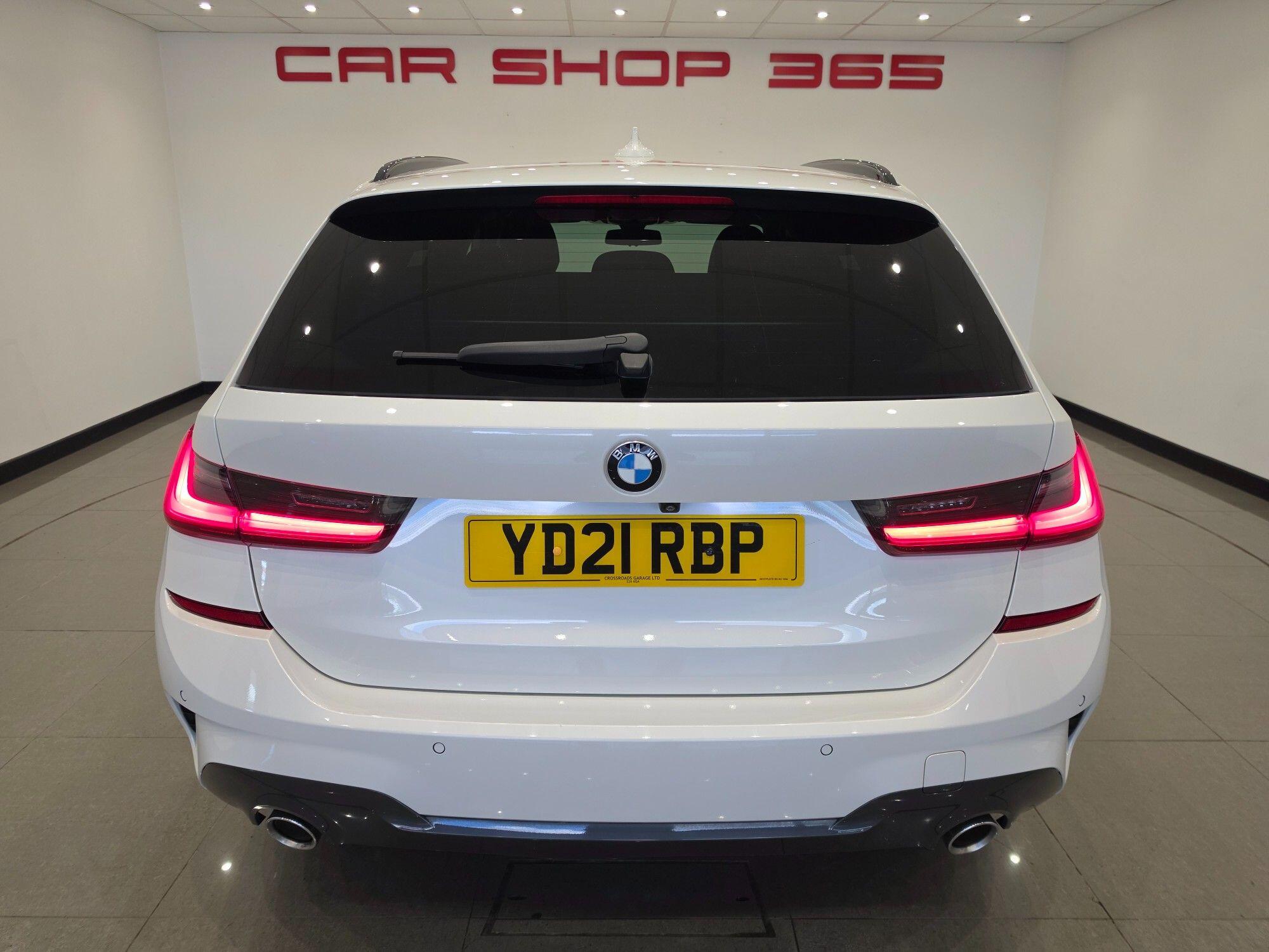 BMW 3 Series view 59