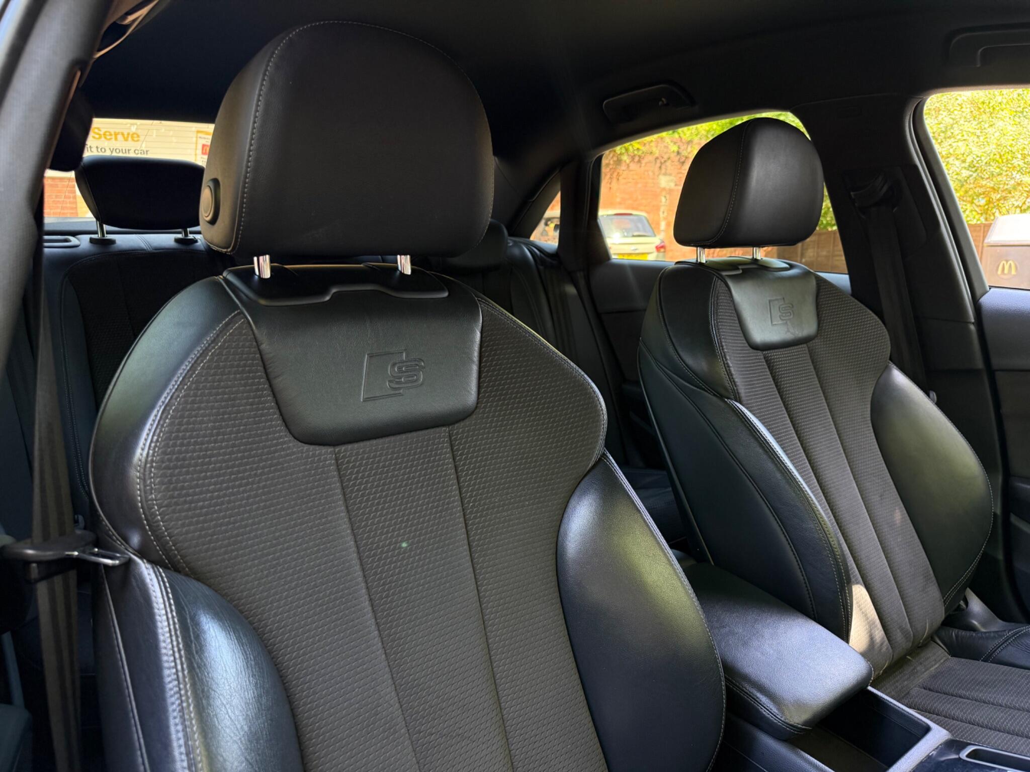 Audi A4 view 17