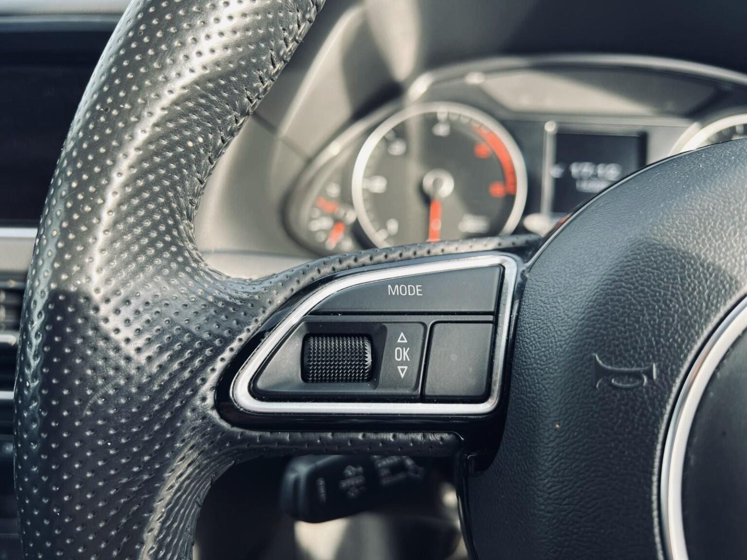Audi Q5 view 25