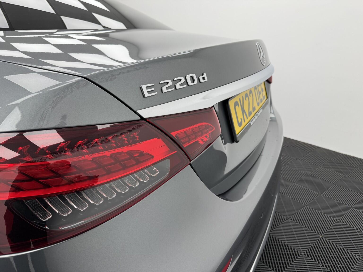 Mercedes-Benz E-Class view 33