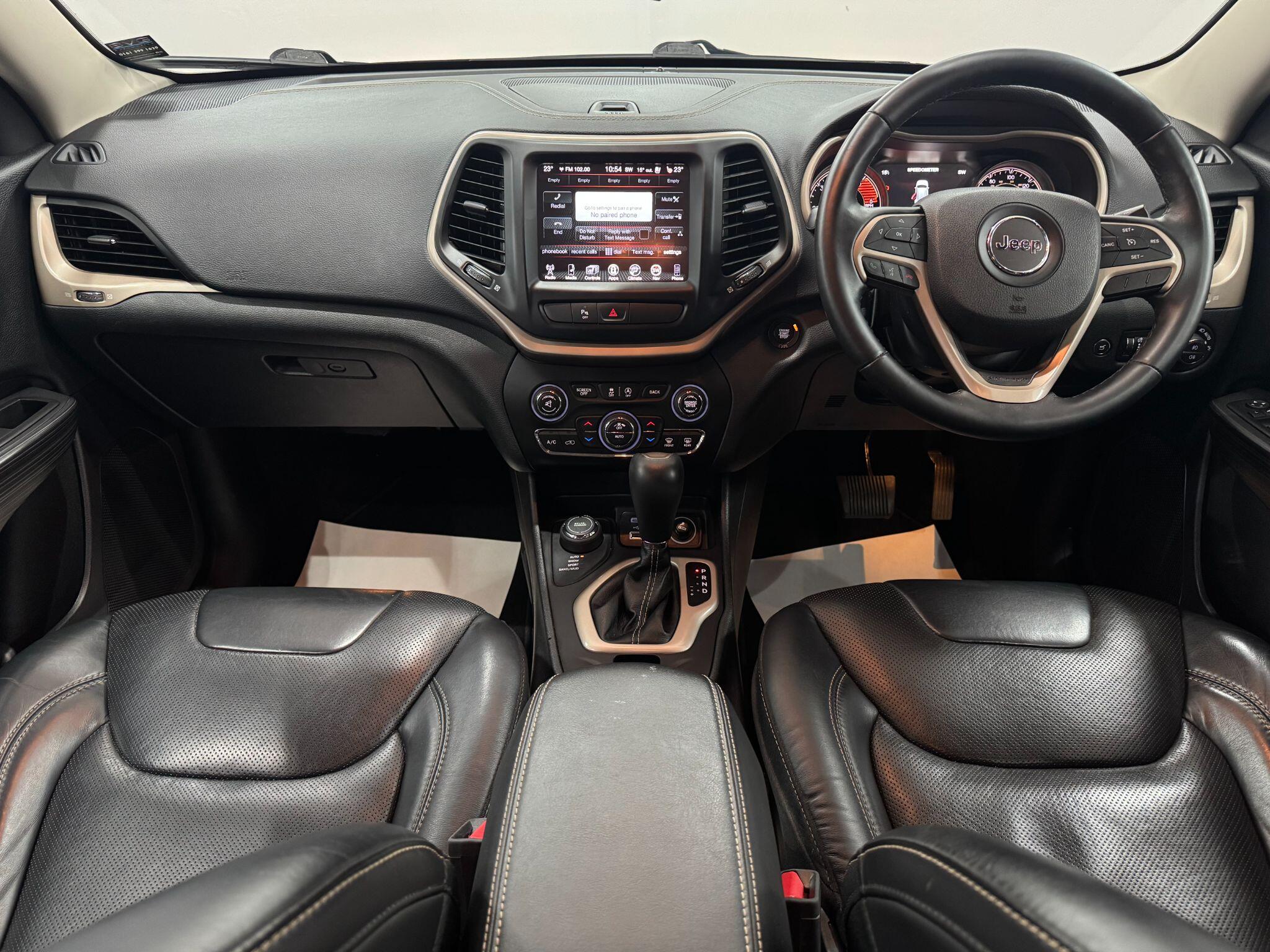 Jeep Cherokee view 59