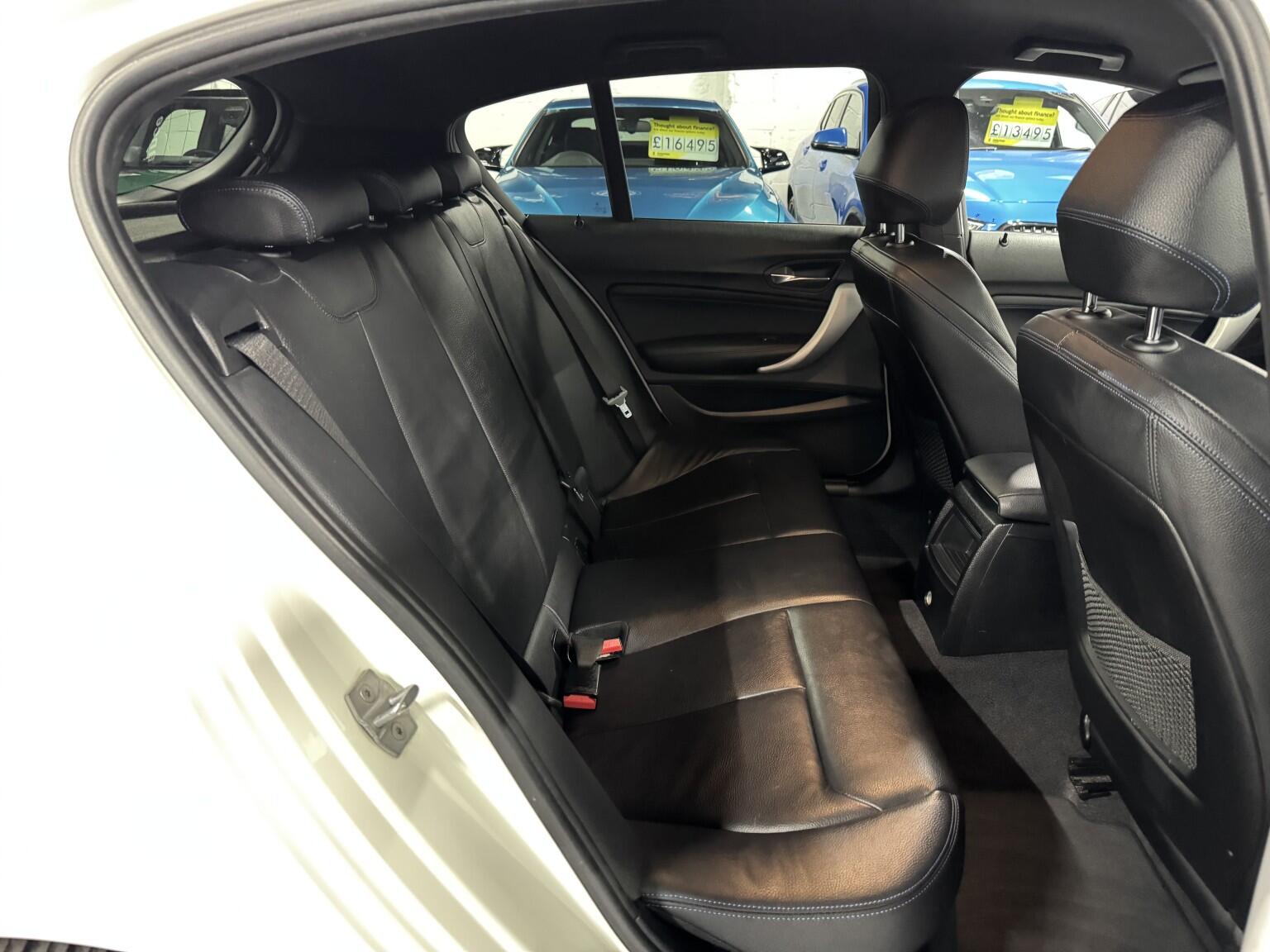 BMW 1 Series view 16