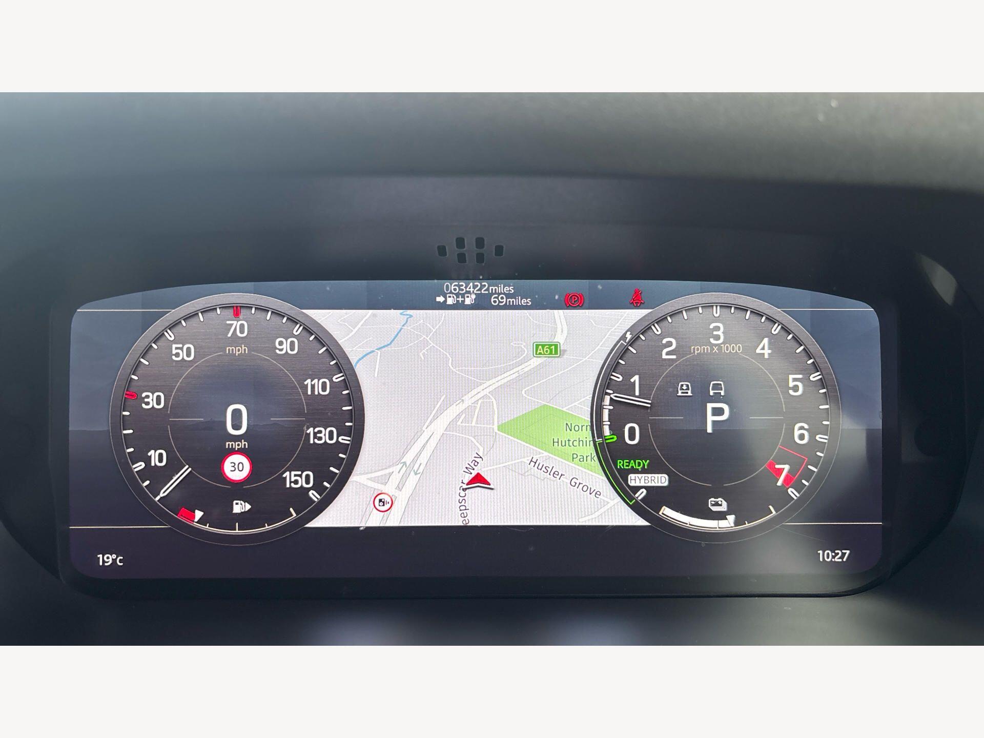 Land Rover Defender view 19