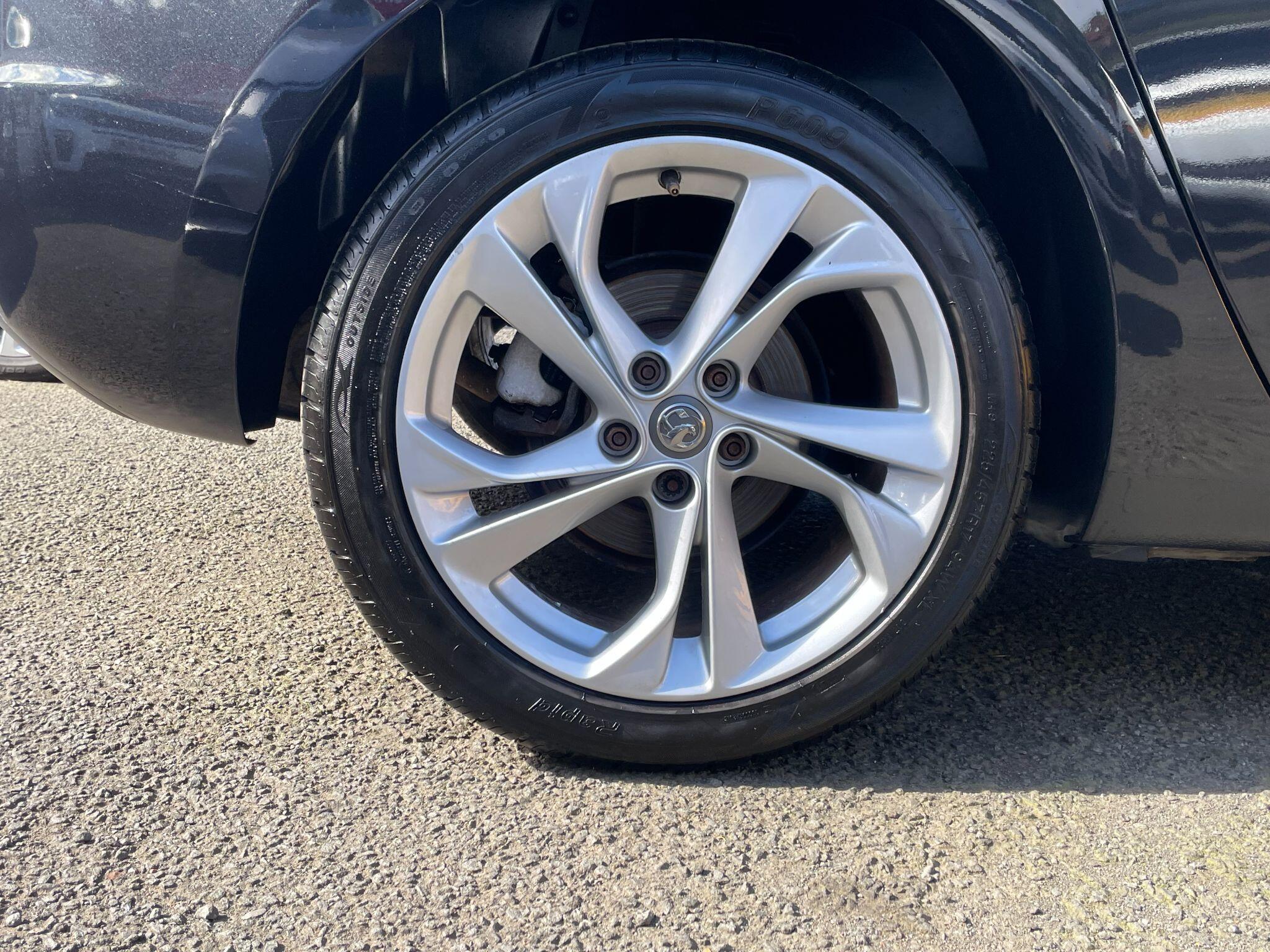 Vauxhall Astra view 14