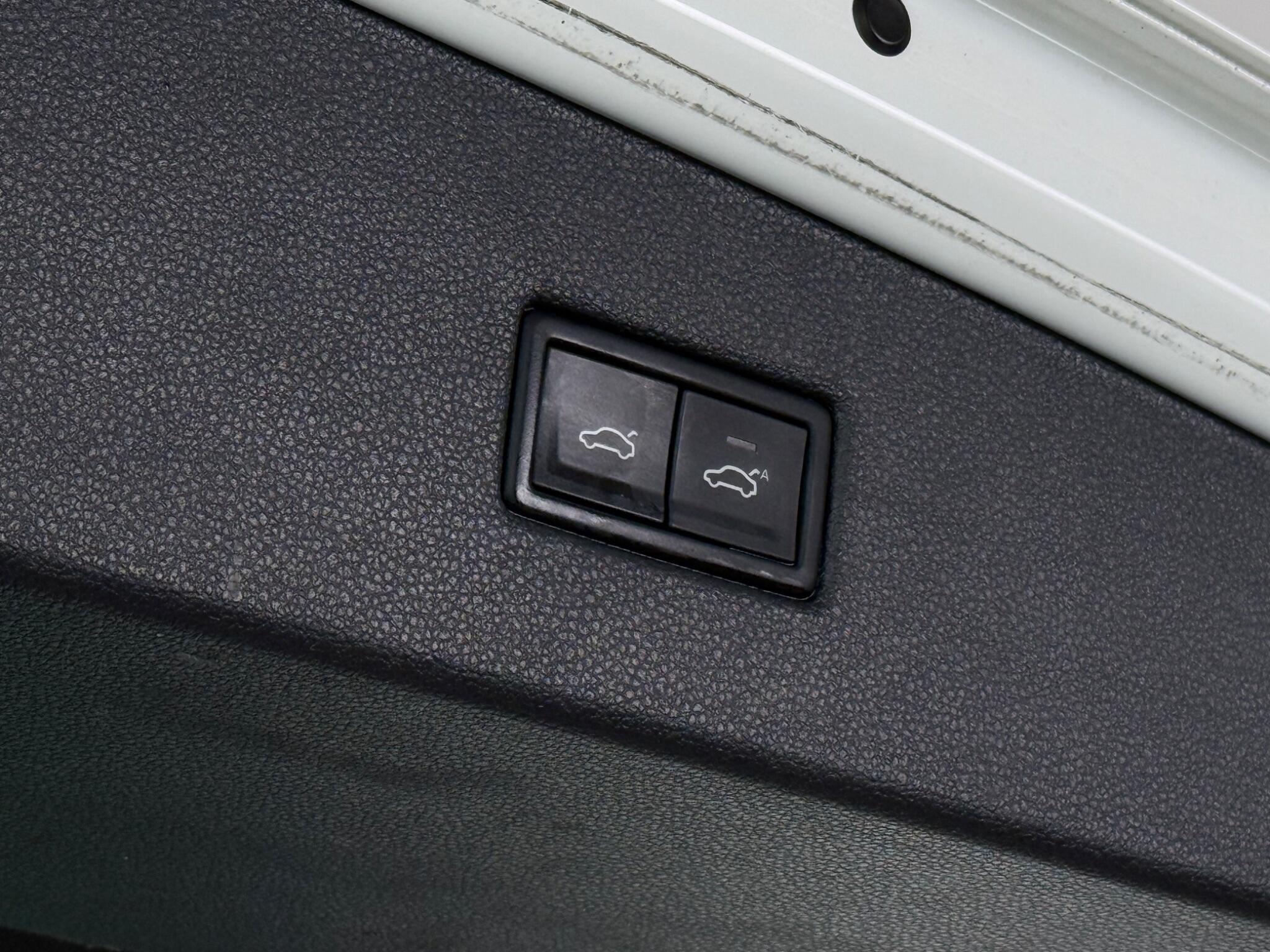 Volkswagen Tiguan view 11