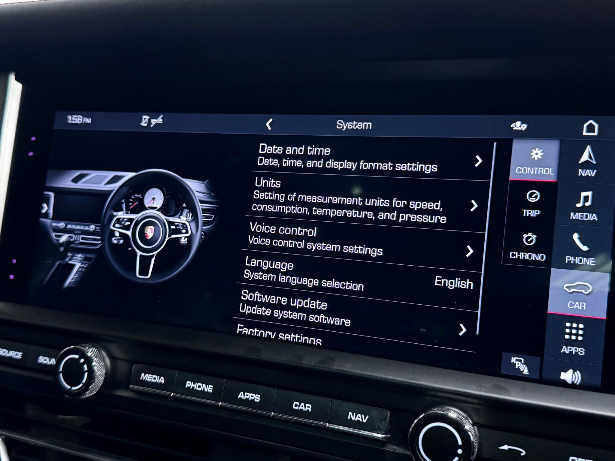 Porsche Macan view 60