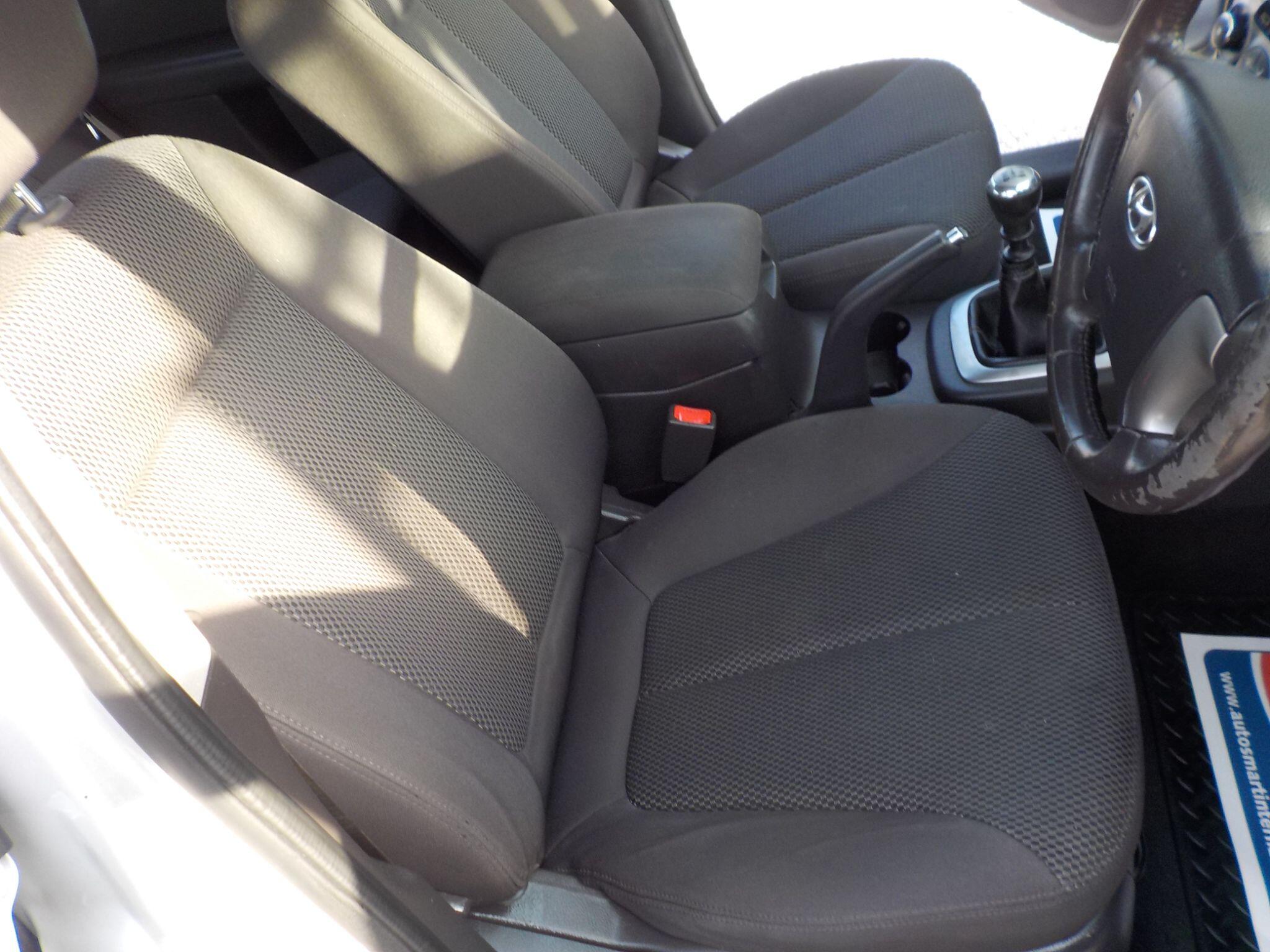 Hyundai Santa Fe 2.2 CRDi Style 4WD Euro 5 5dr (5 seat)