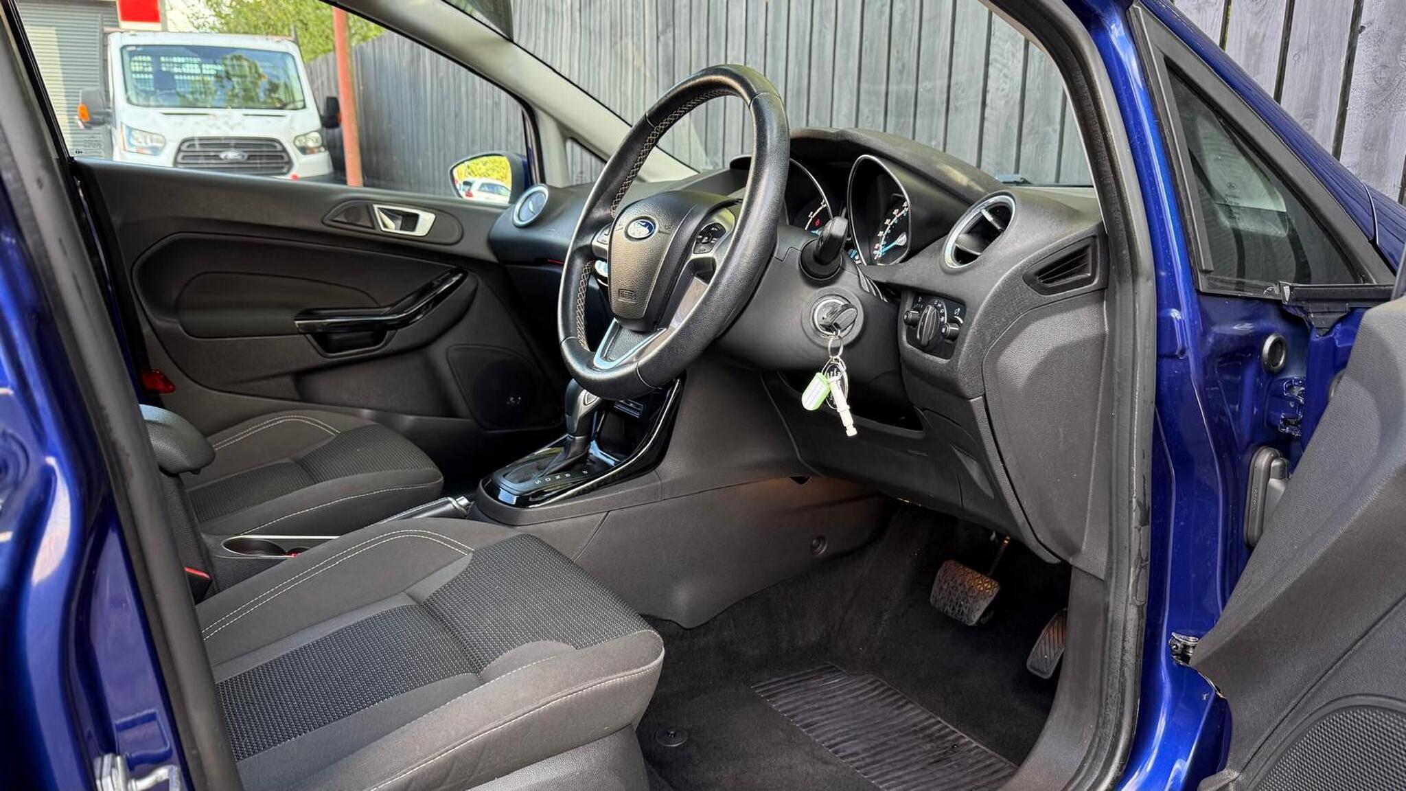 Ford Fiesta view 22