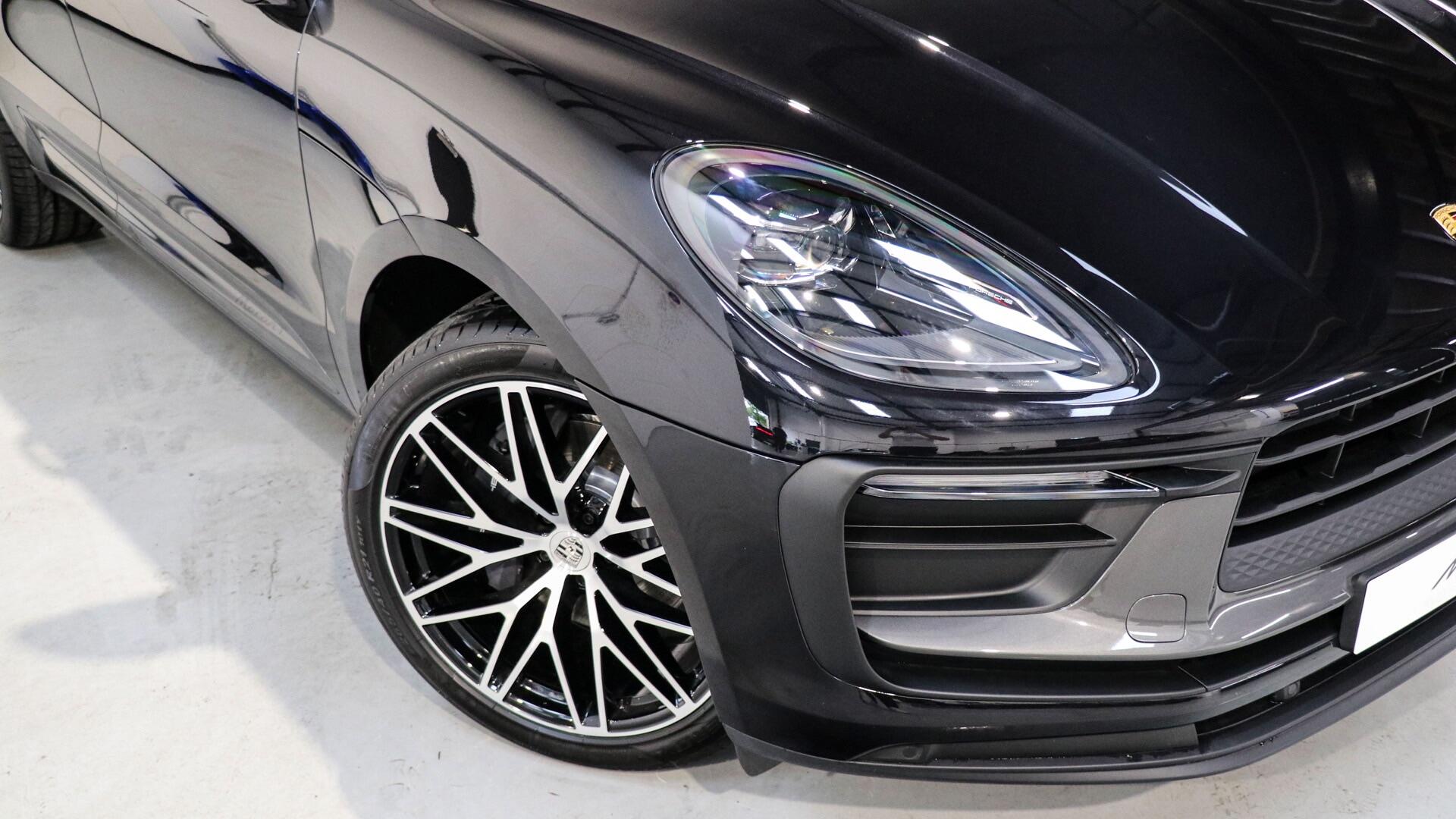 Porsche Macan view 25