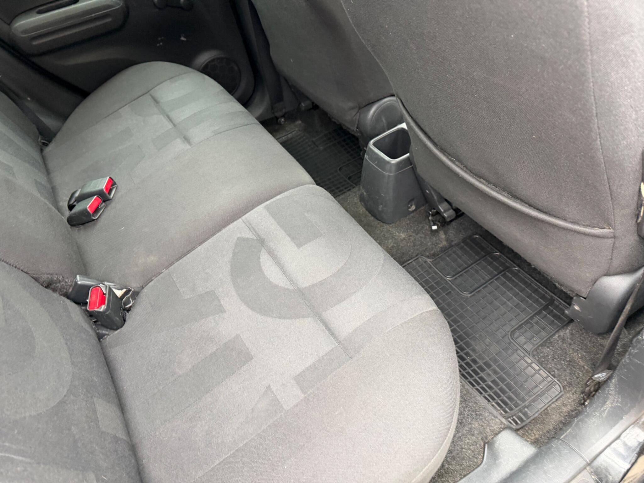 Vauxhall Agila view 32