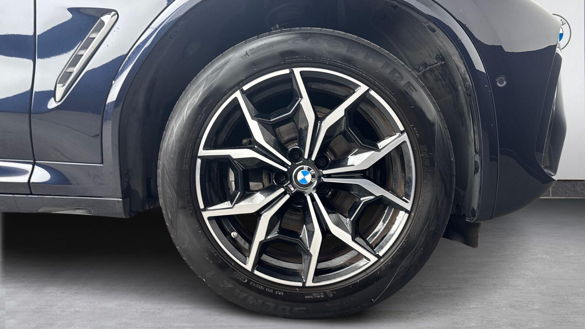 BMW X3 view 14