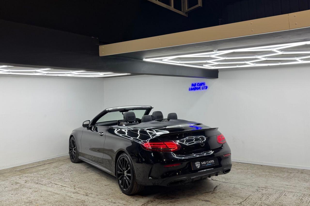Mercedes-Benz C-Class view 31