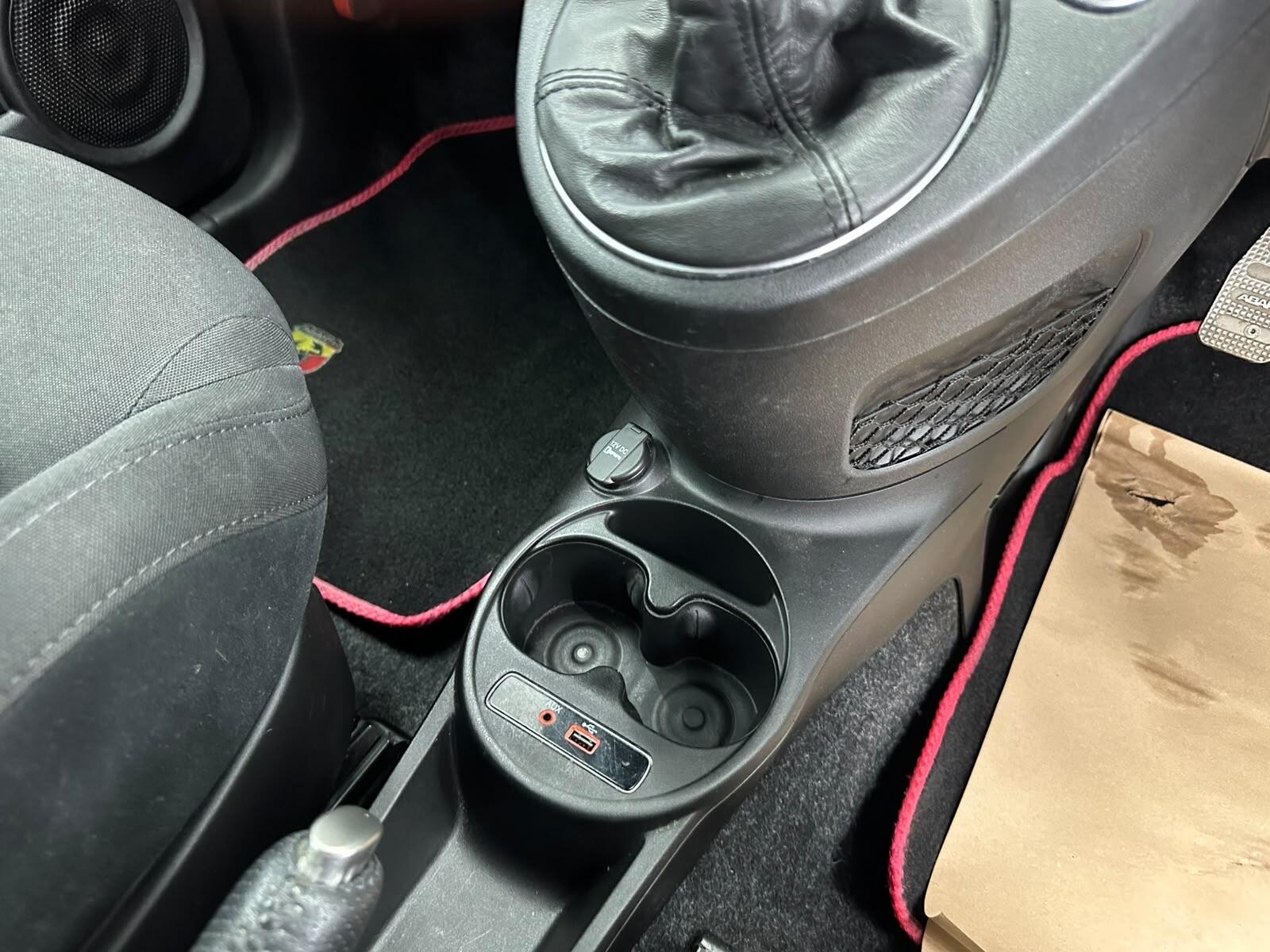 Abarth 595 view 45