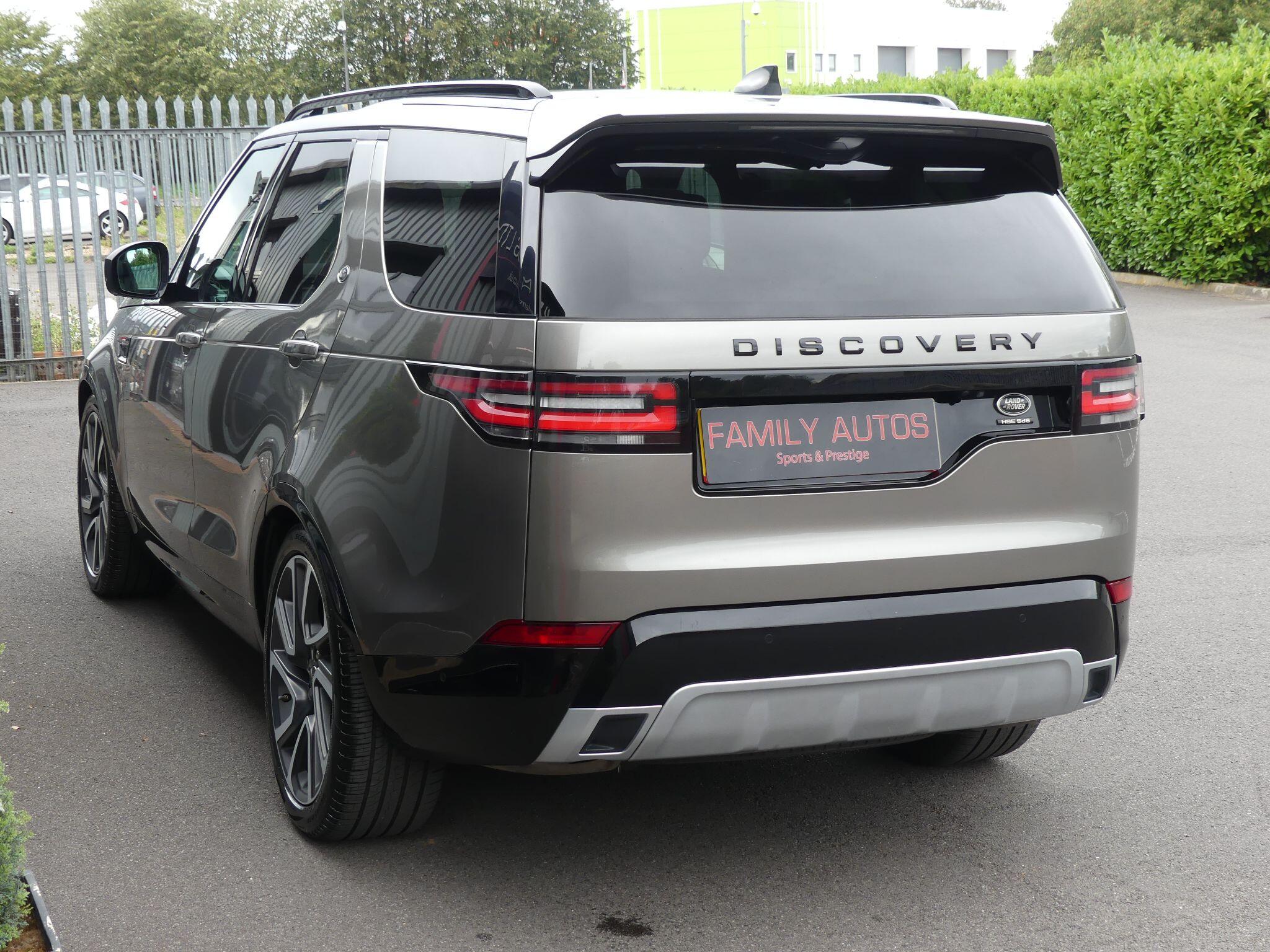 Land Rover Discovery view 9