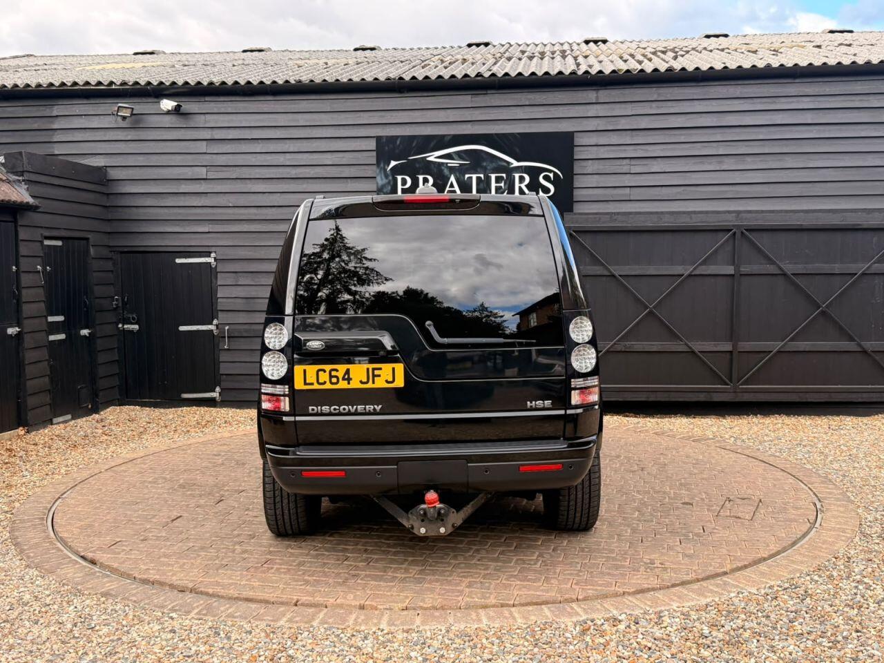 Land Rover Discovery view 3