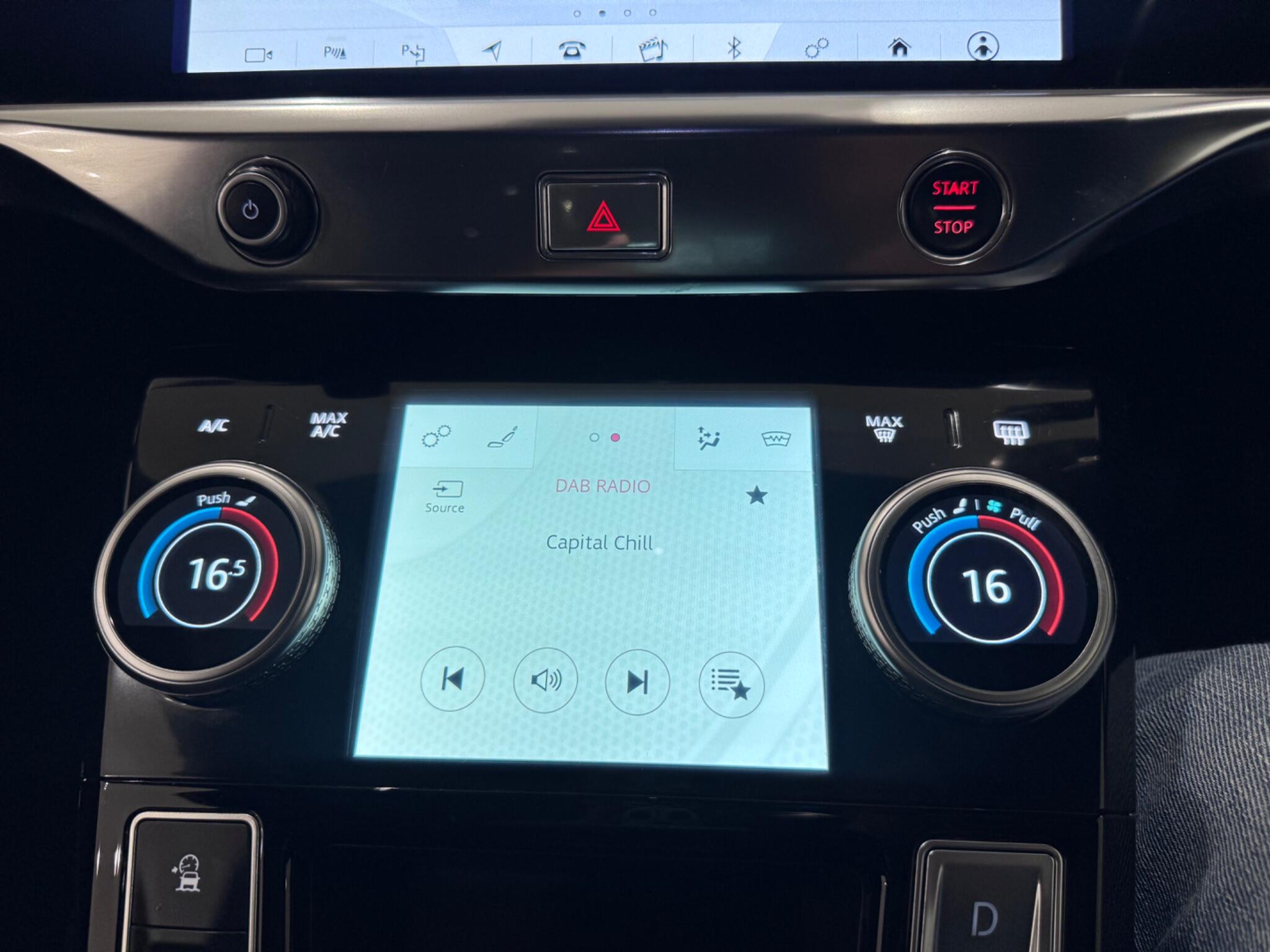 Jaguar I-Pace view 19