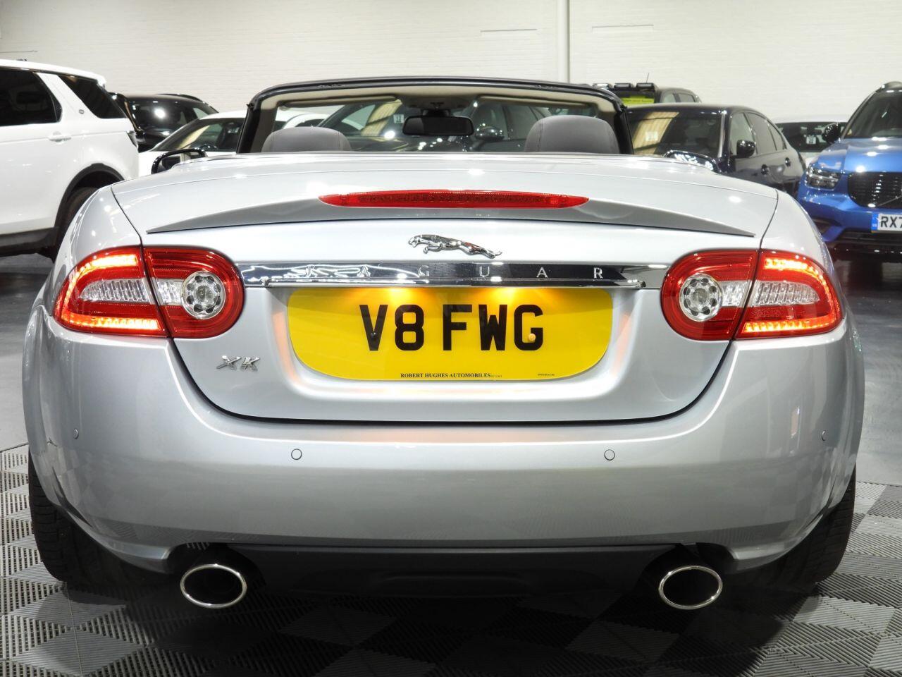 Jaguar XK view 13