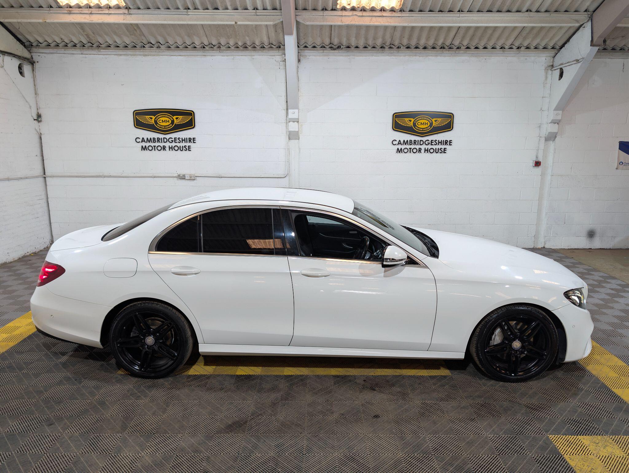 Mercedes-Benz E Class view 51