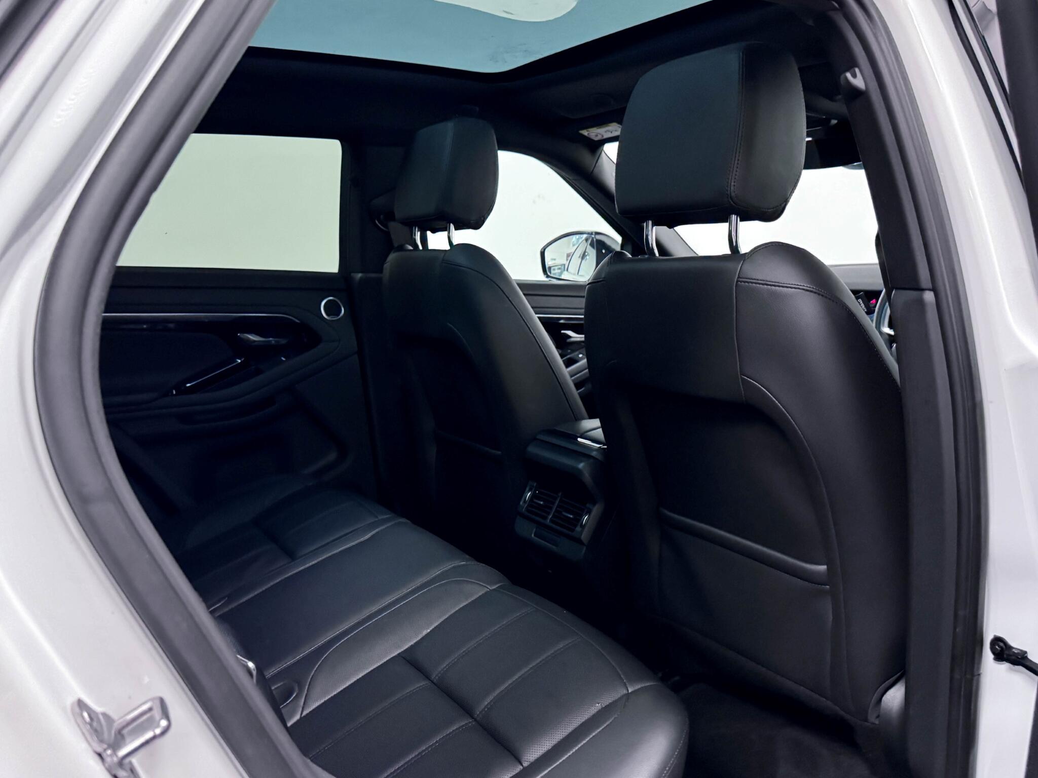 Land Rover Range Rover Evoque view 9