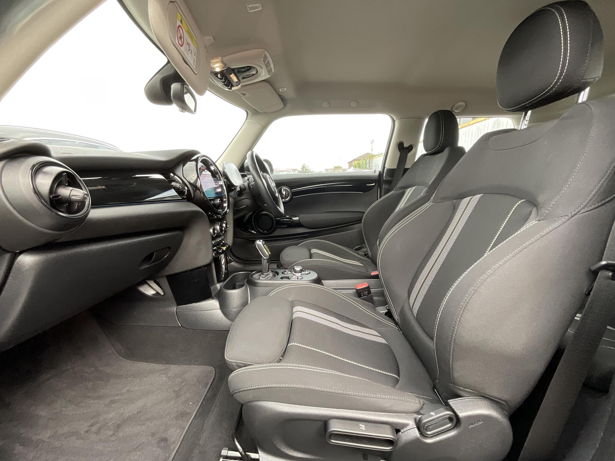 Mini Hatch view 17