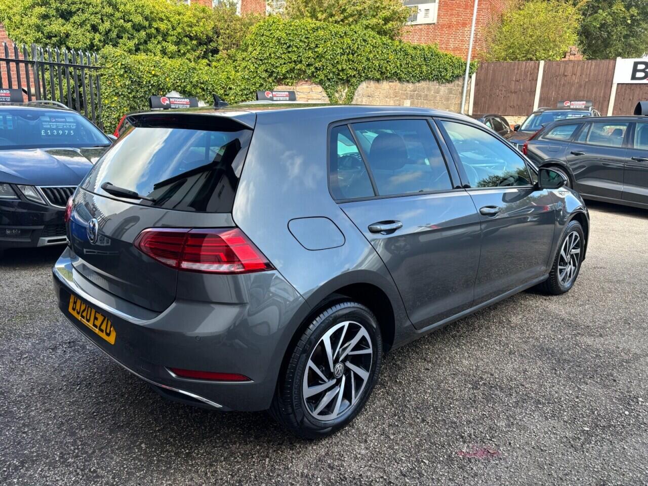 Volkswagen Golf view 8