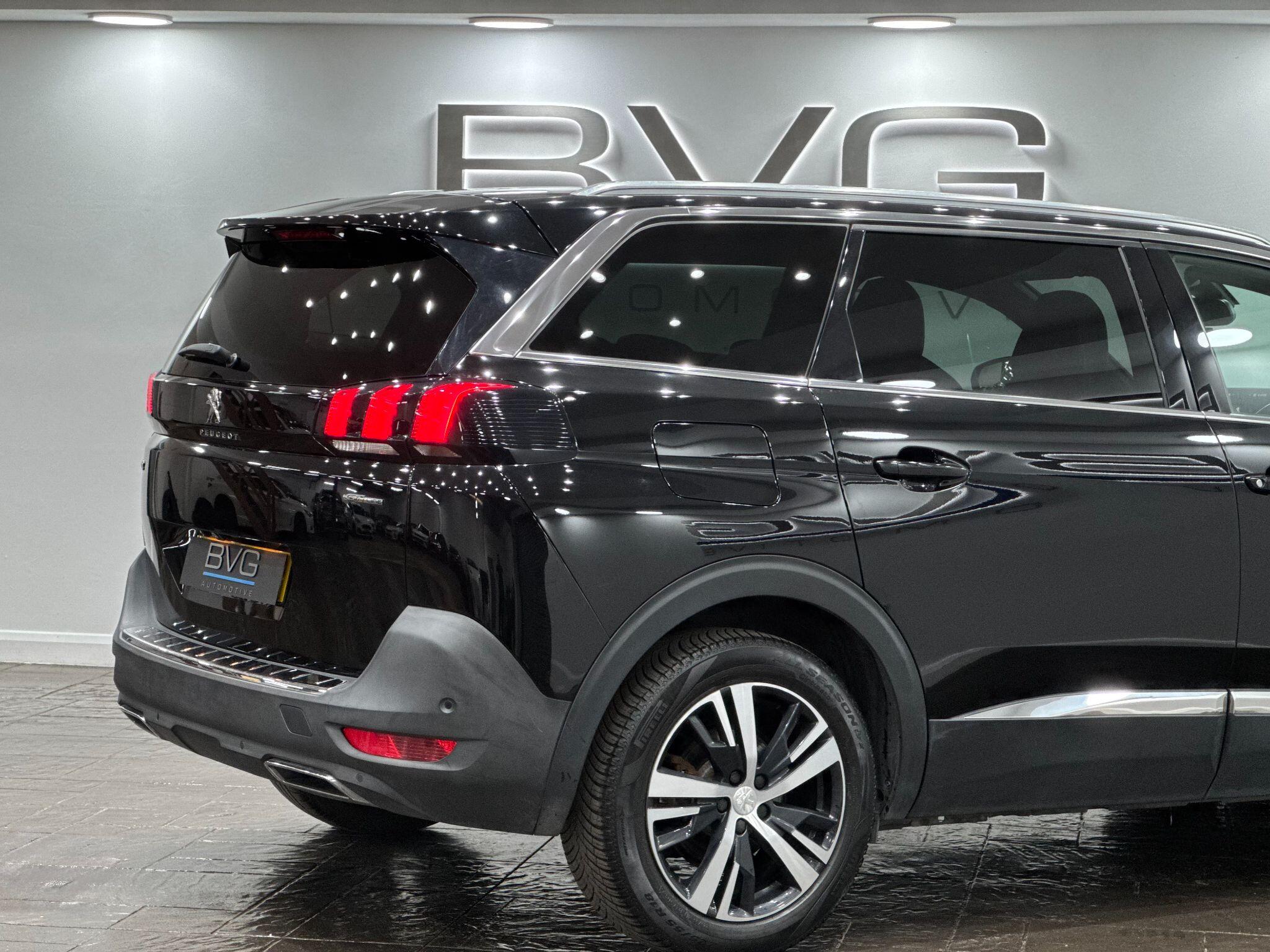 Peugeot 5008 view 20