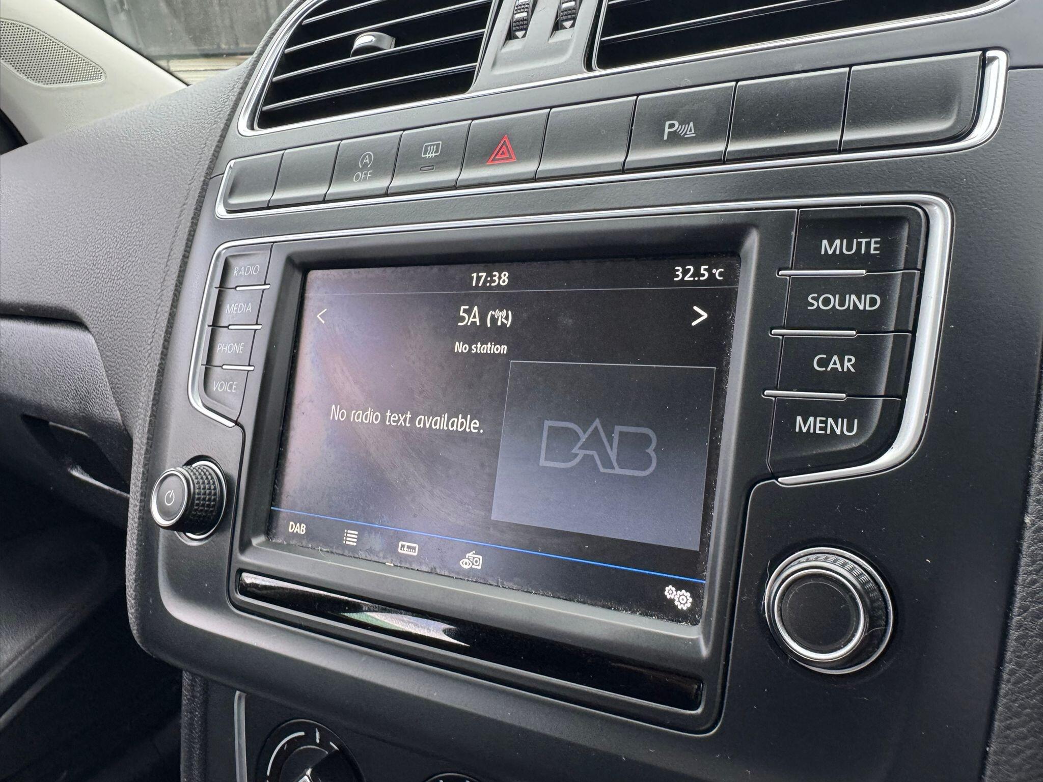 Volkswagen Polo view 59