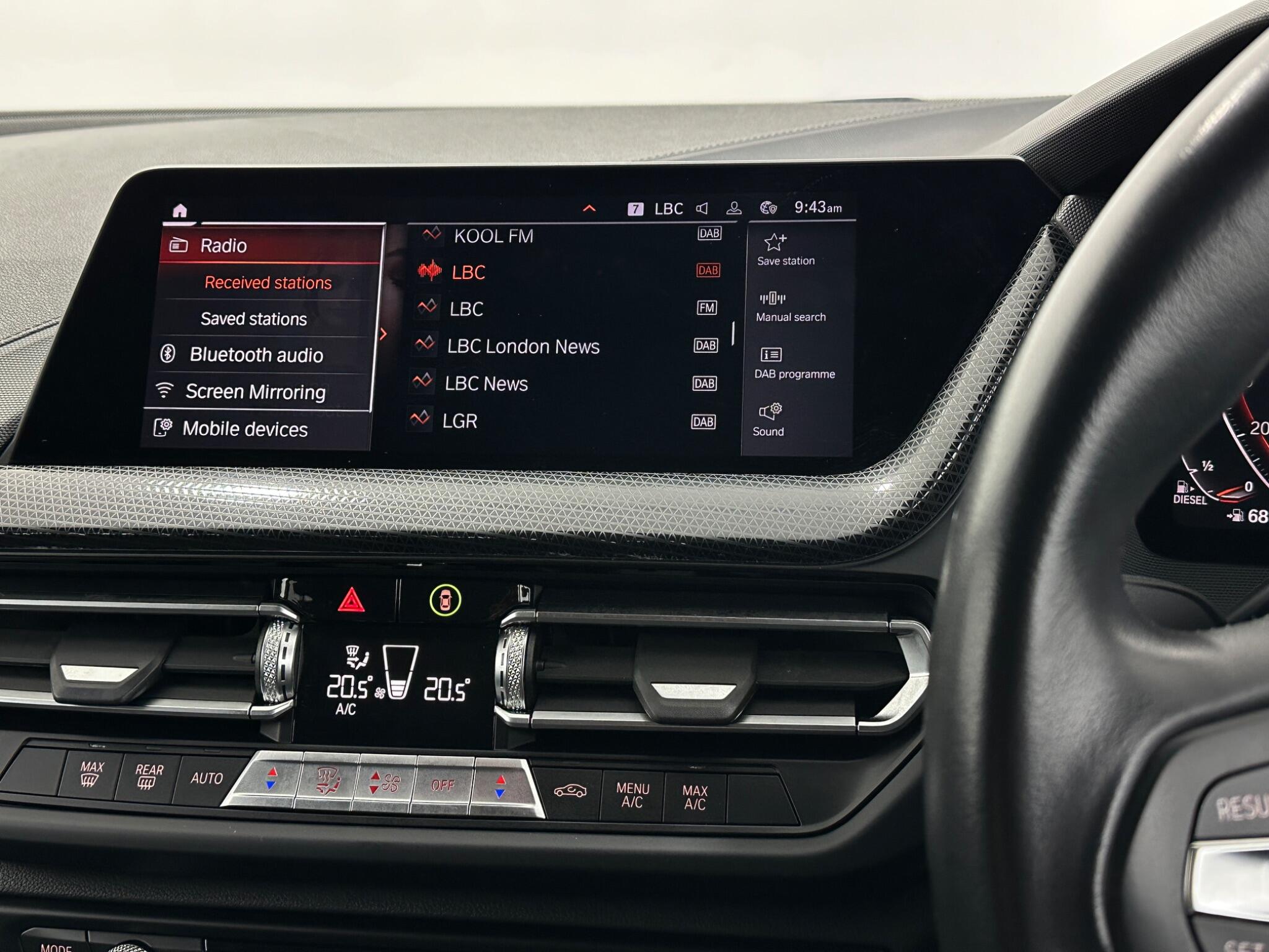 BMW 1 Series view 27