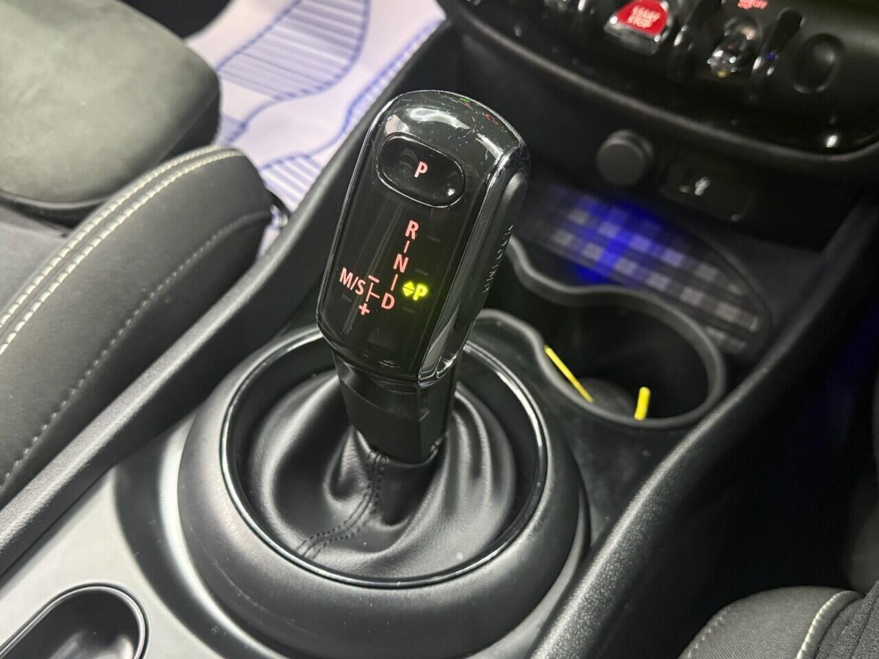 Mini Clubman view 21