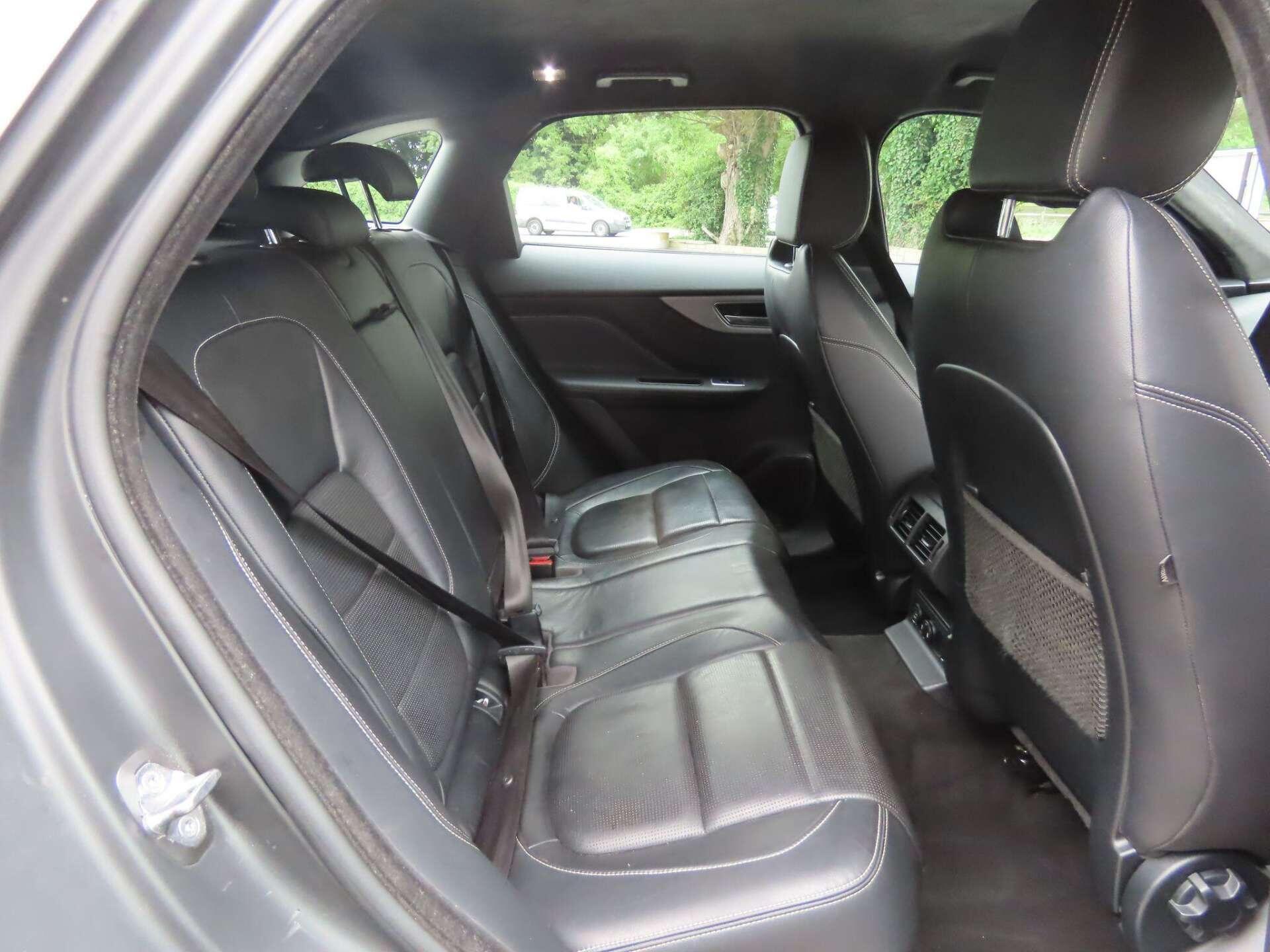 Jaguar F-Pace view 9