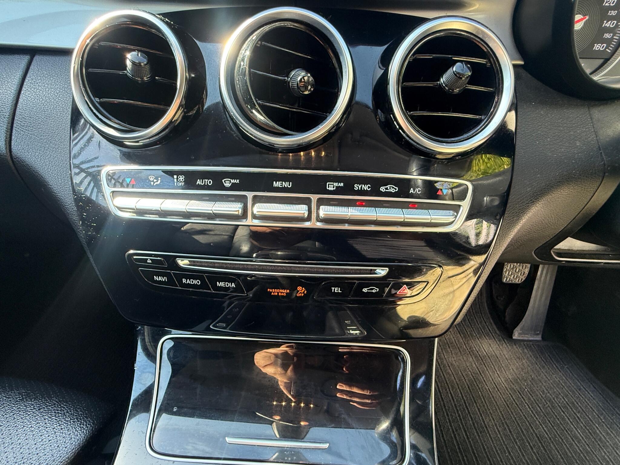 2017 Mercedes-Benz C Class image 21