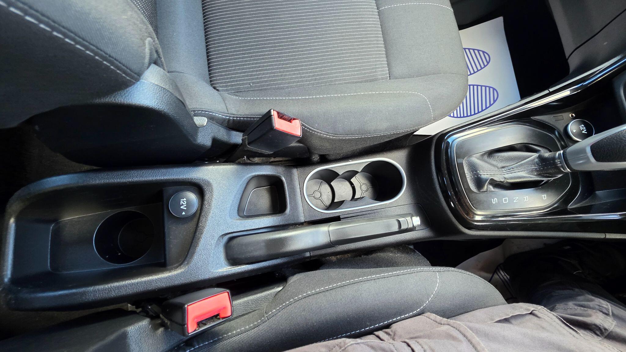 Ford B-Max view 23