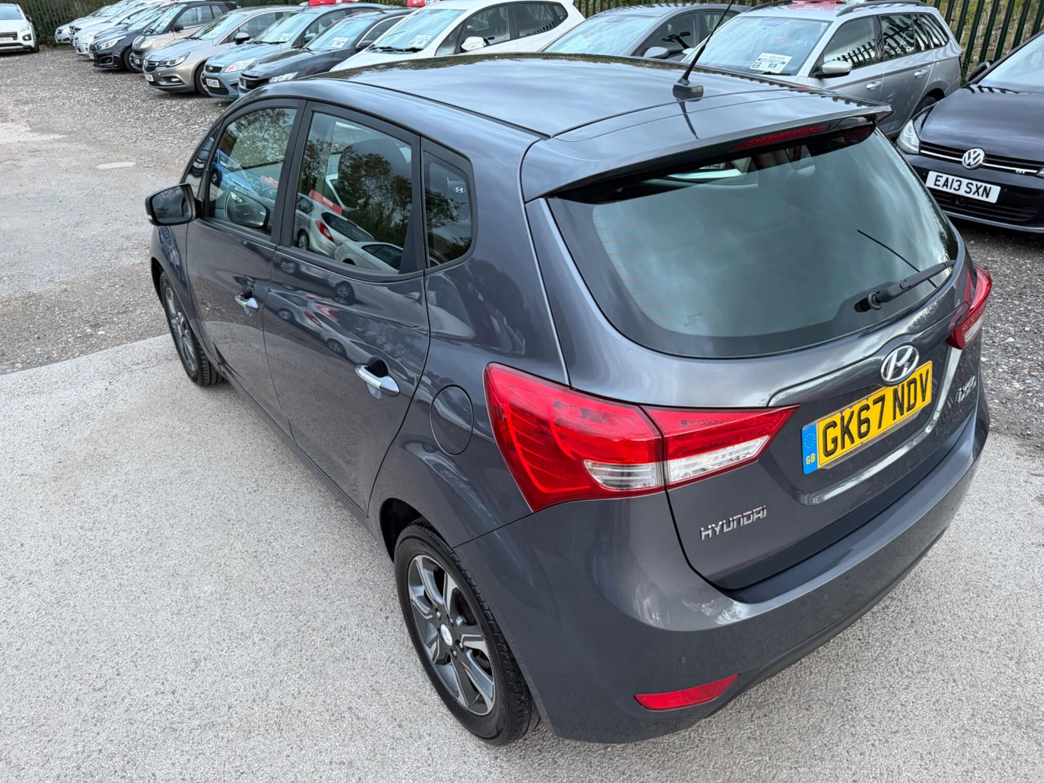 Hyundai Ix20 view 12