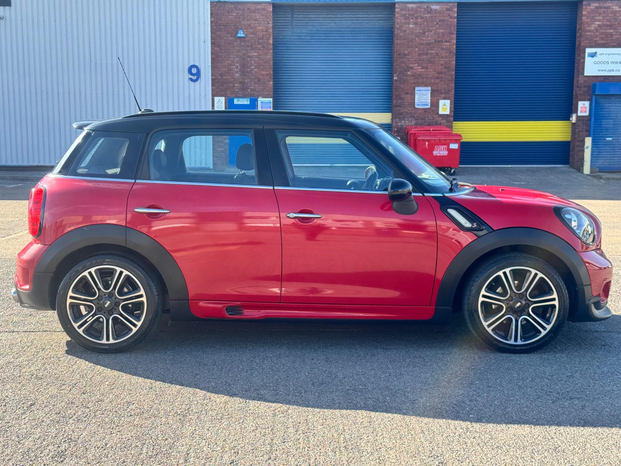 Mini Countryman view 13