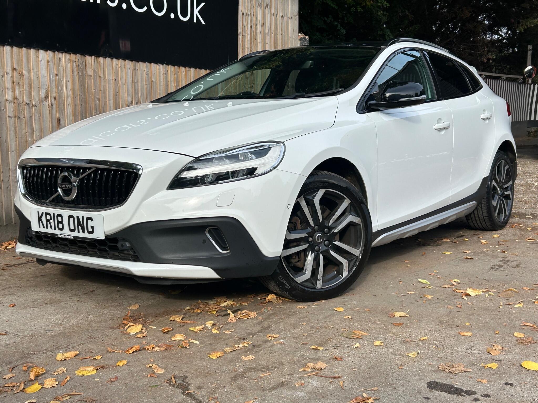 Volvo V40 Cross Country view 6