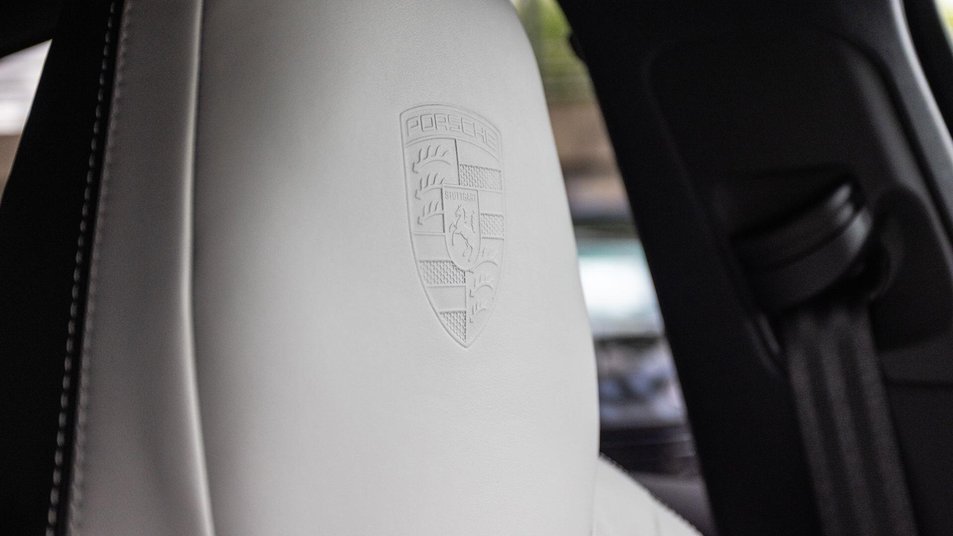 Porsche Cayenne view 34