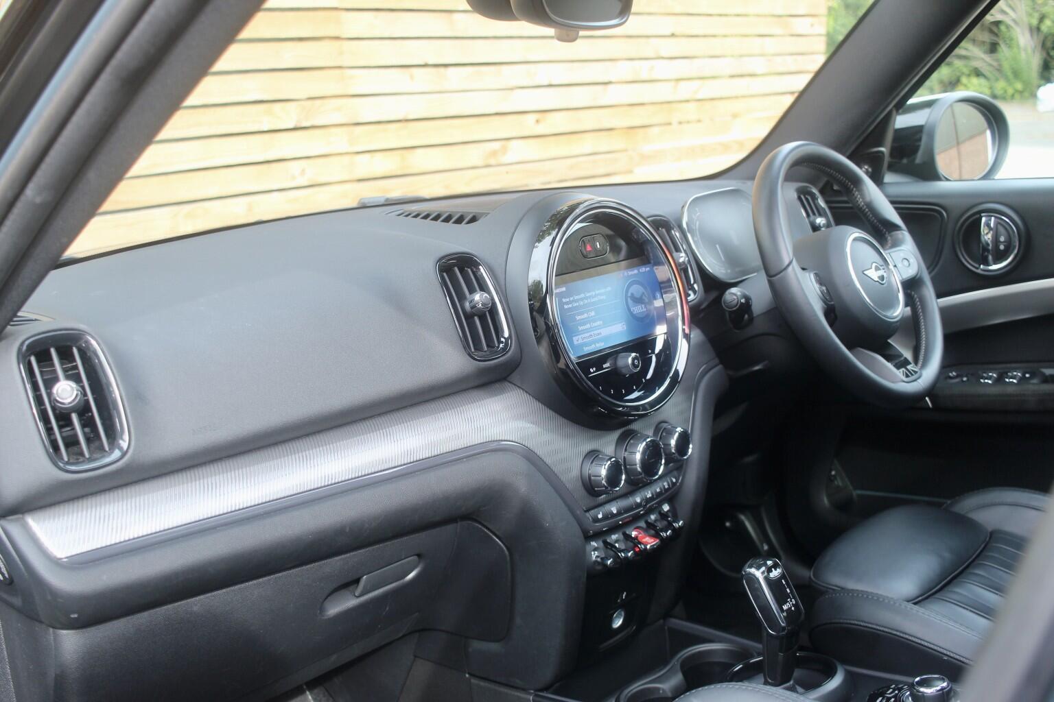 Mini Countryman view 15