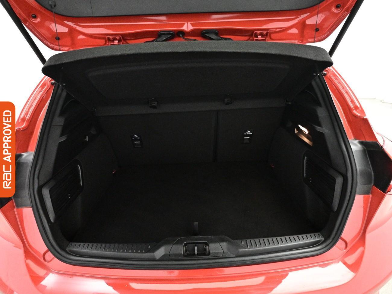 Ford Focus view 28