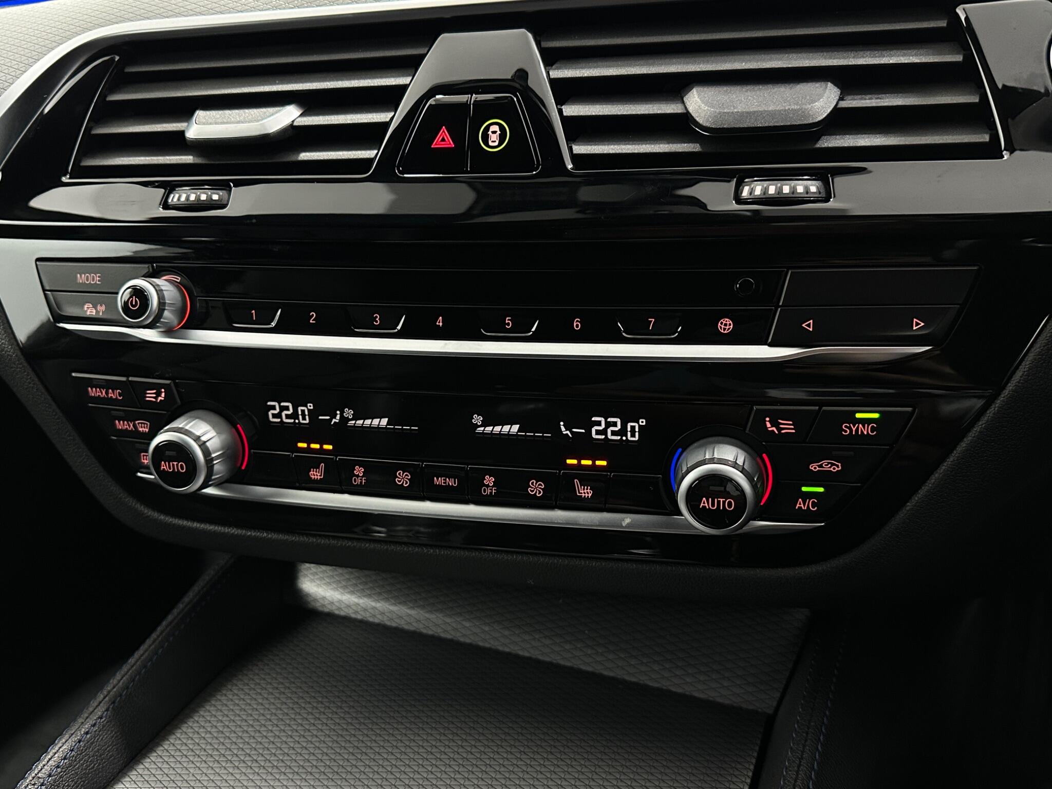 BMW 5 Series view 22