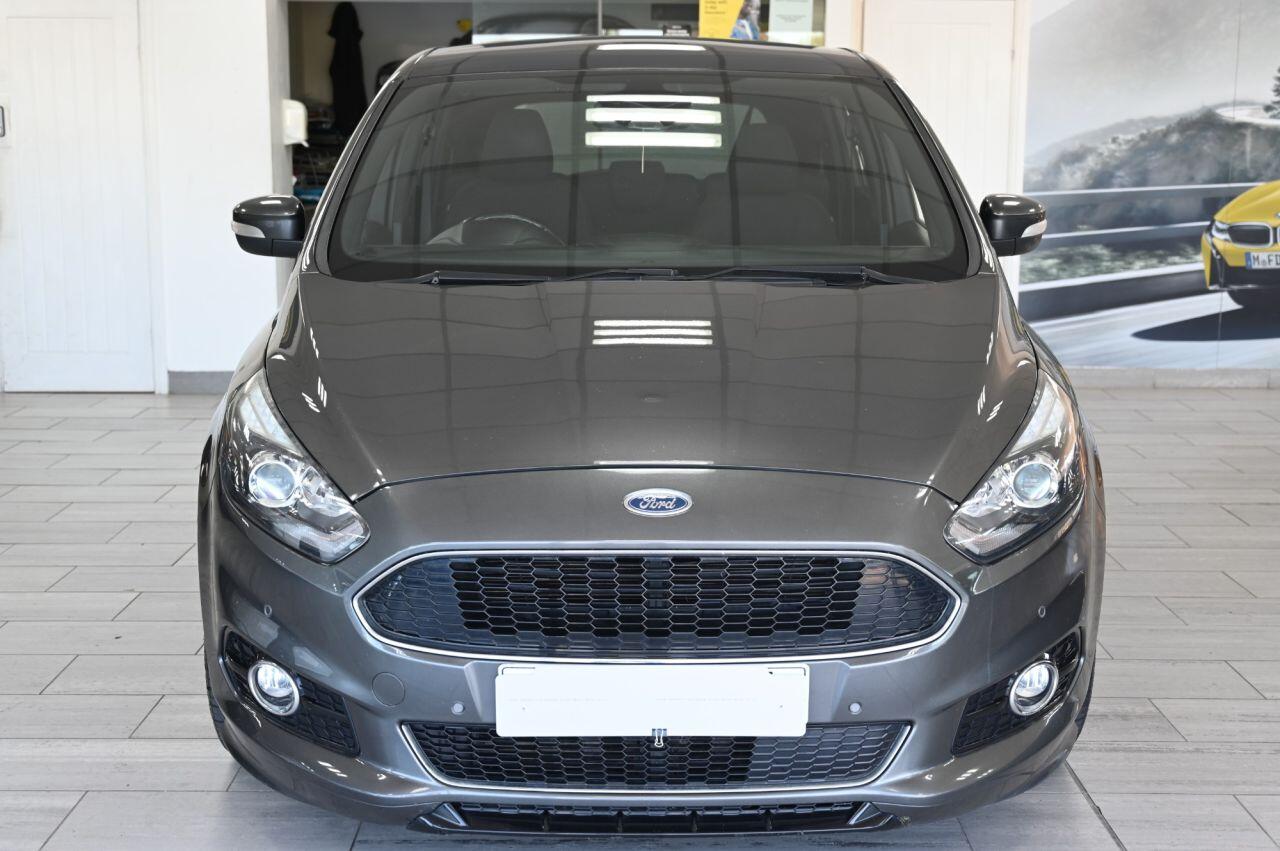 Ford S-Max view 6